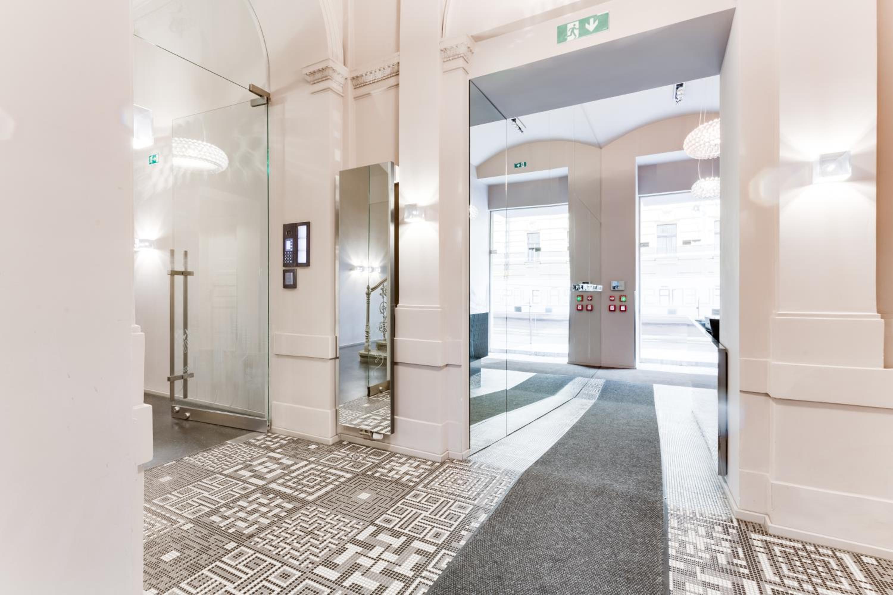 Royal Residence Apartments in the Heart of Prague