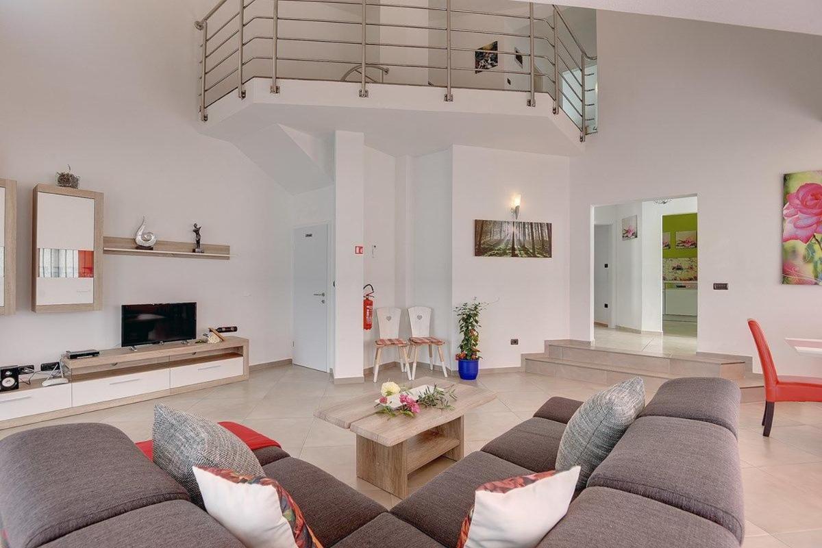 Villa Marcelia view 4