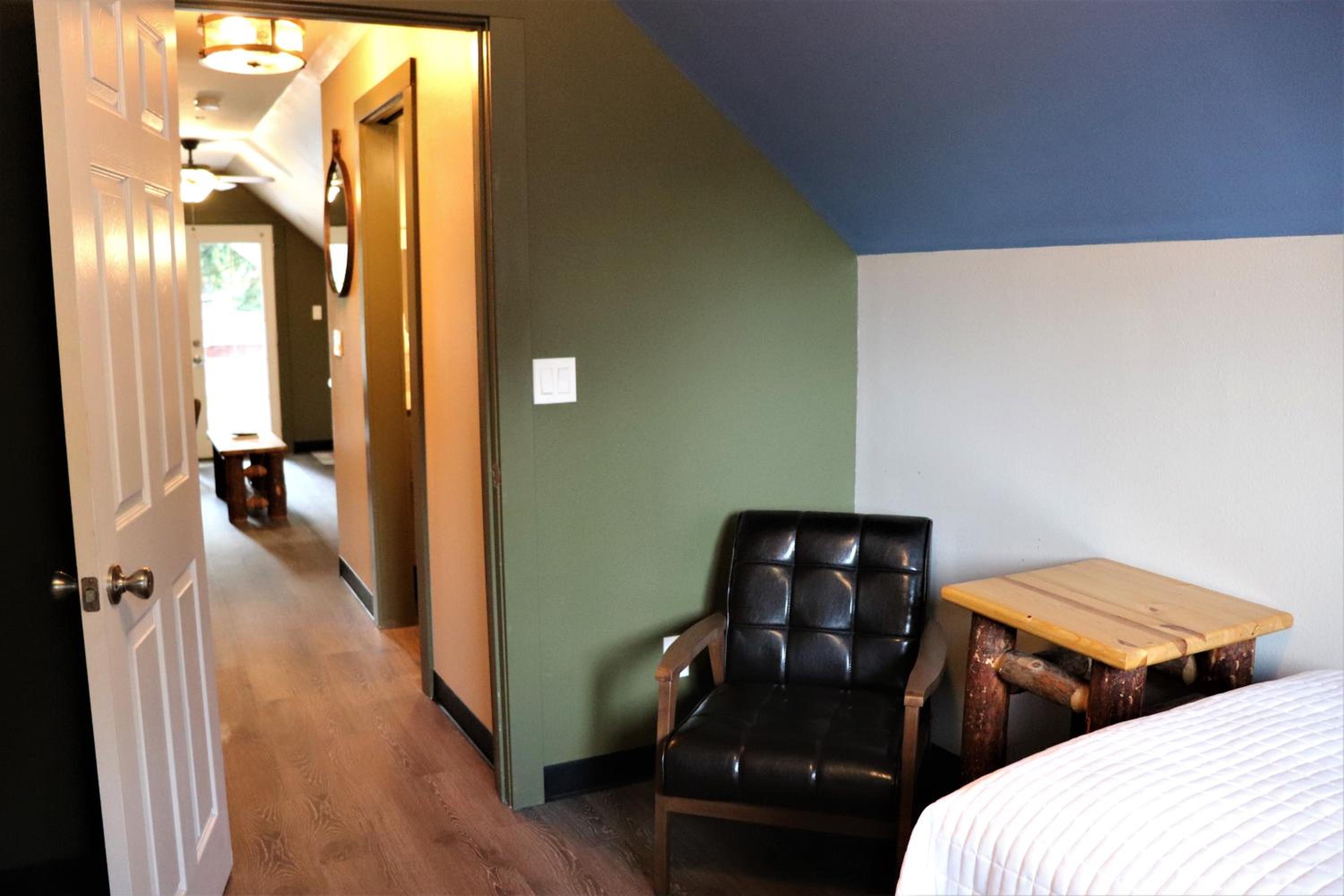 Lone Fir Resort