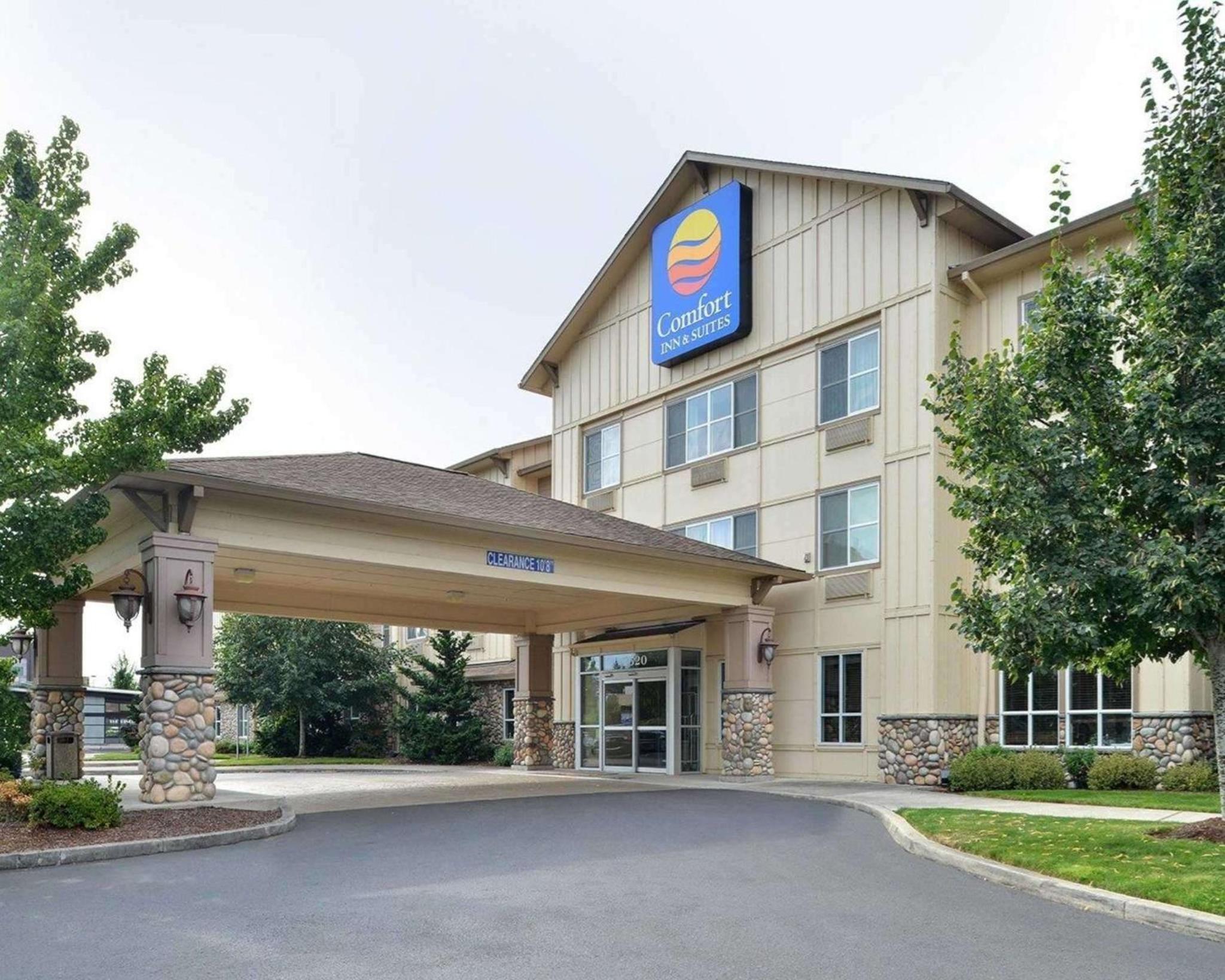 Hotel Comfort Inn & Suites McMinnville Wine Country - Image 1