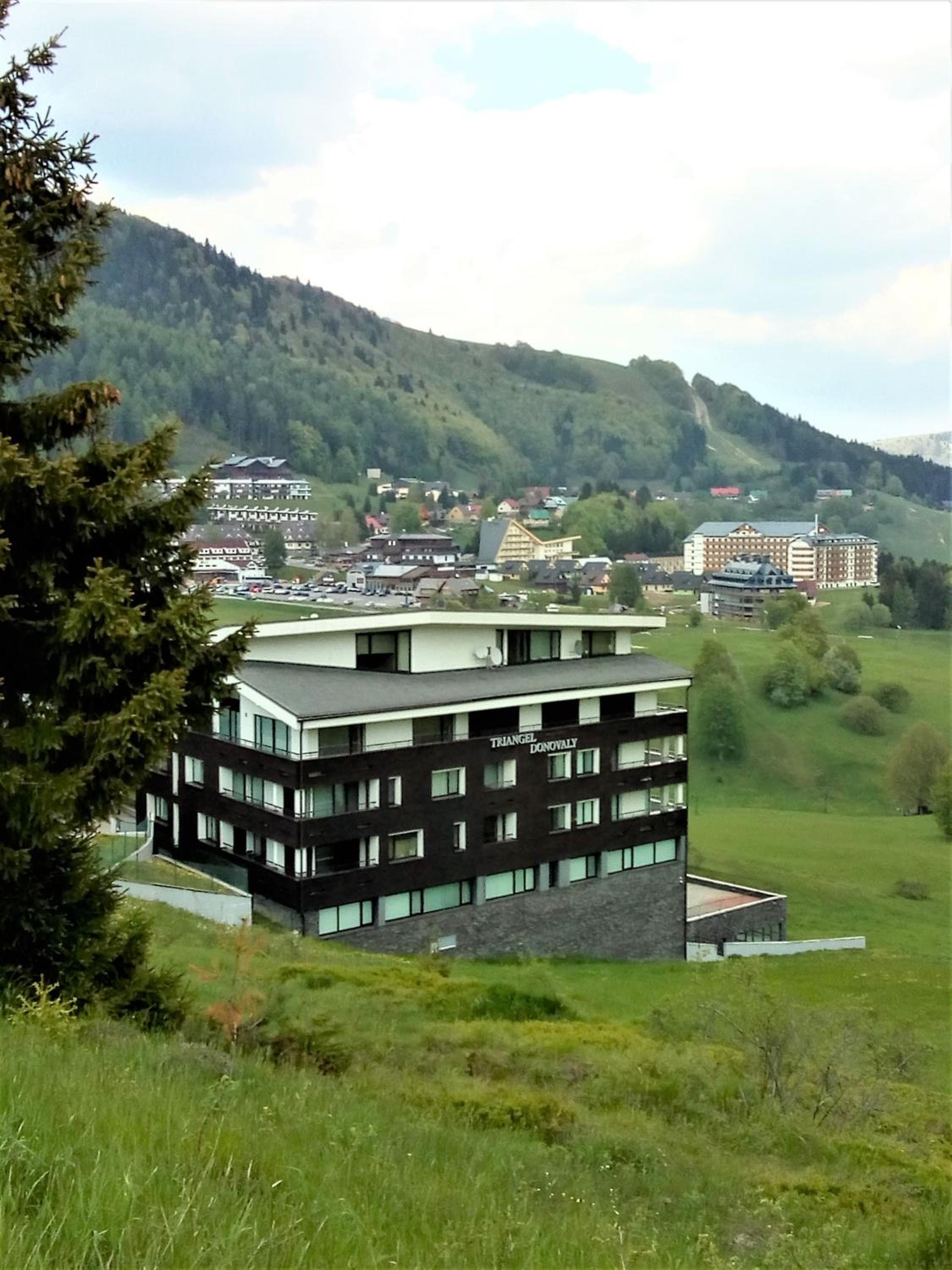 Photo 9