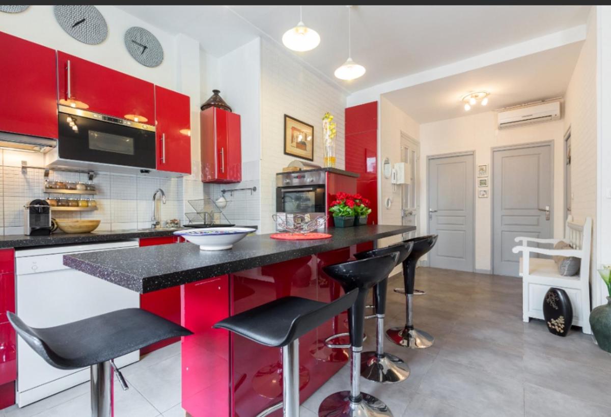 Stylish White and Red Apartments view 5