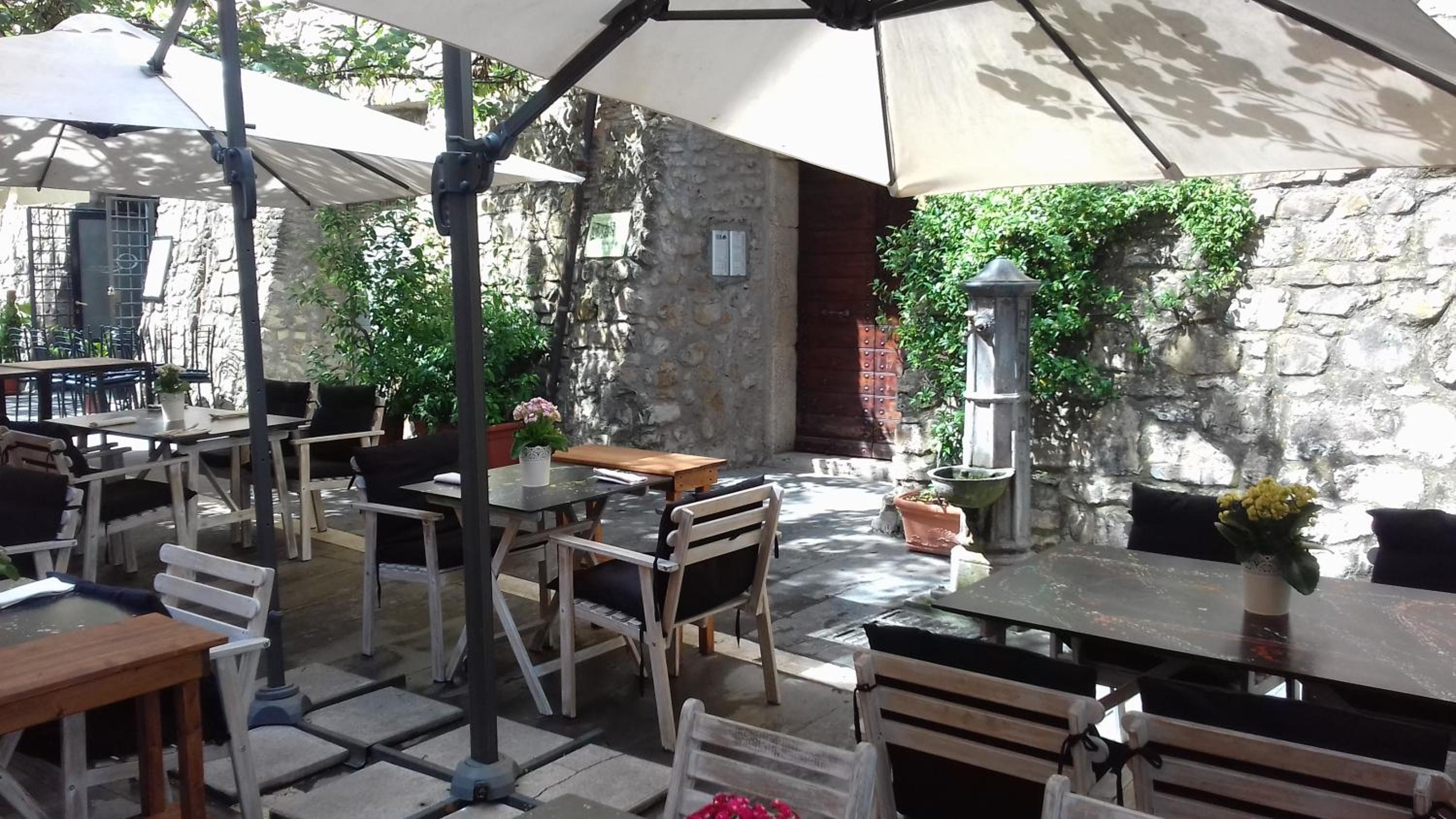 Le antiche mura view 3
