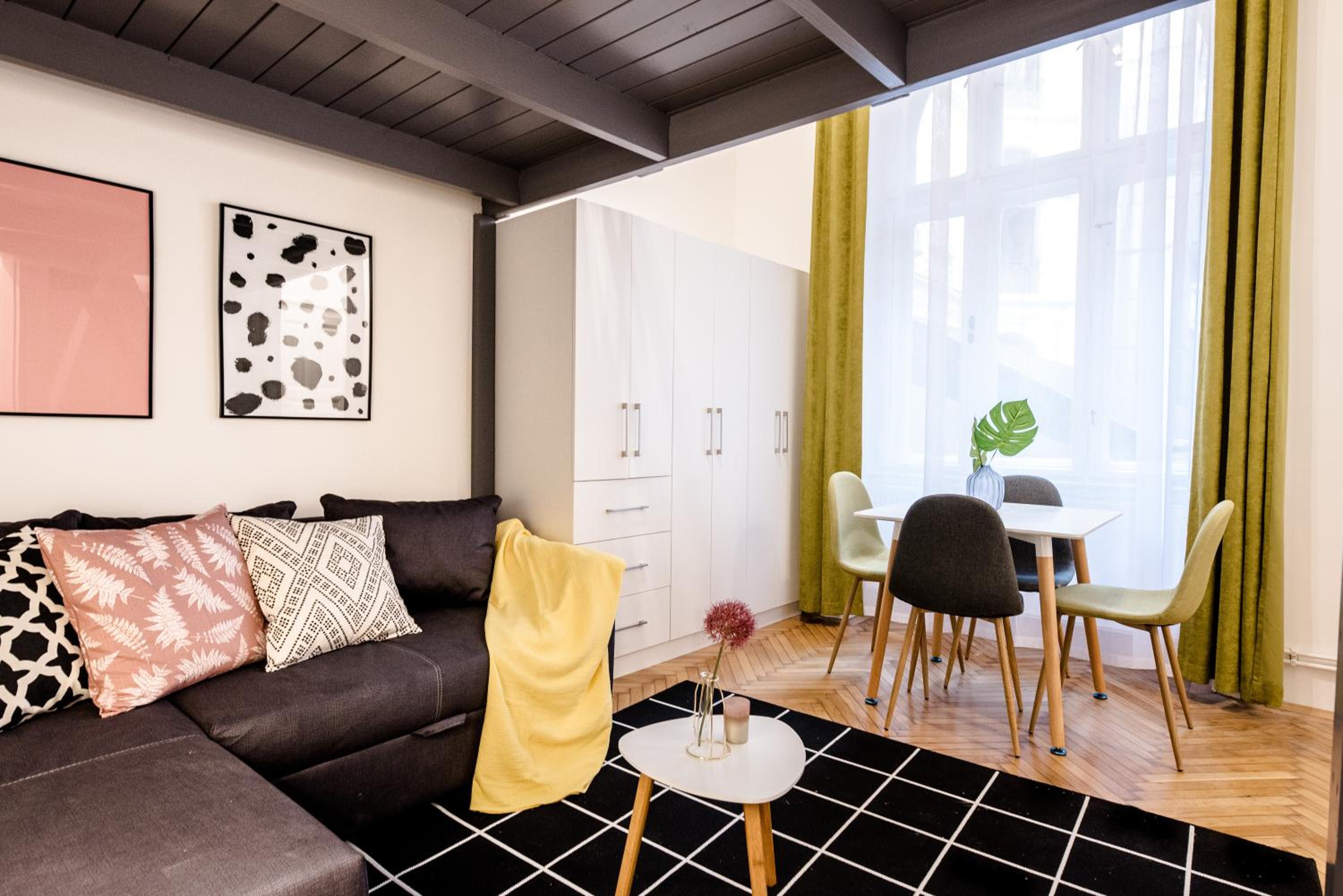 Rainbow Dream Apartment view 2