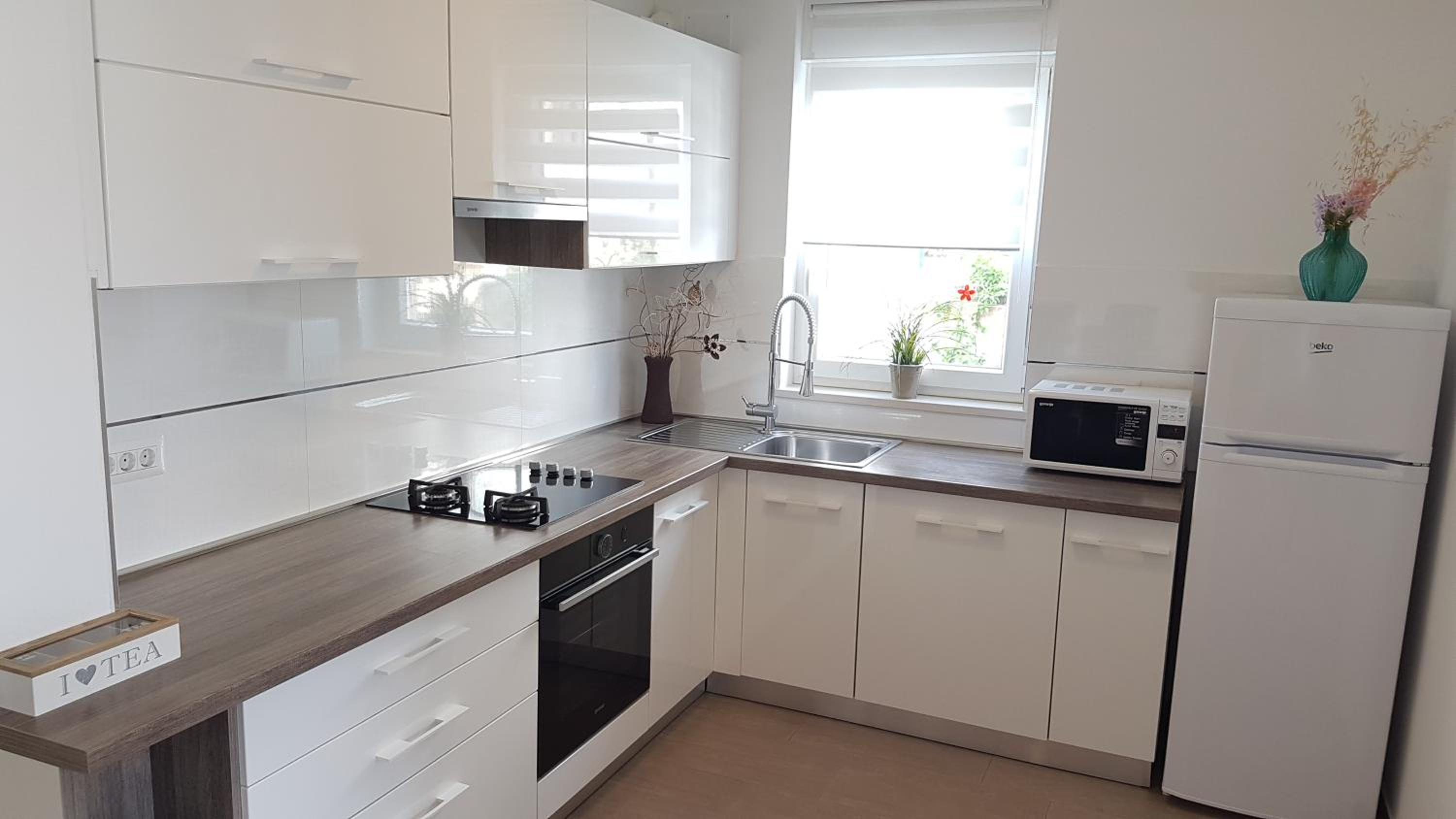 Luna Apartment view 2