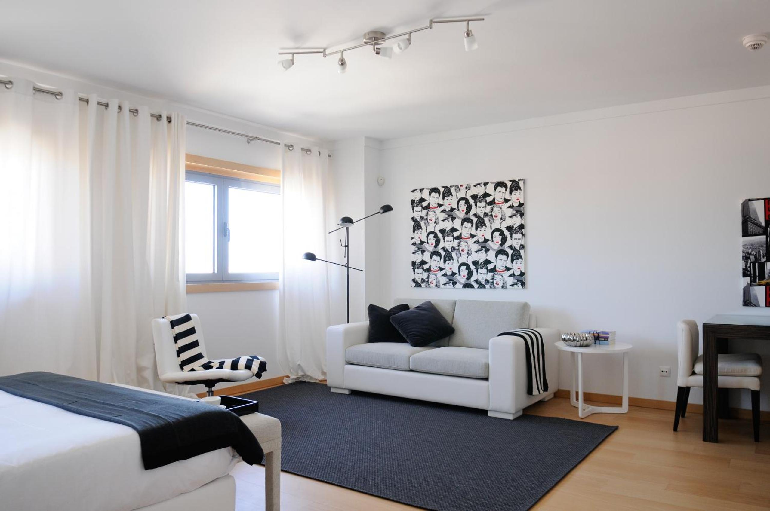 Panoramic Living