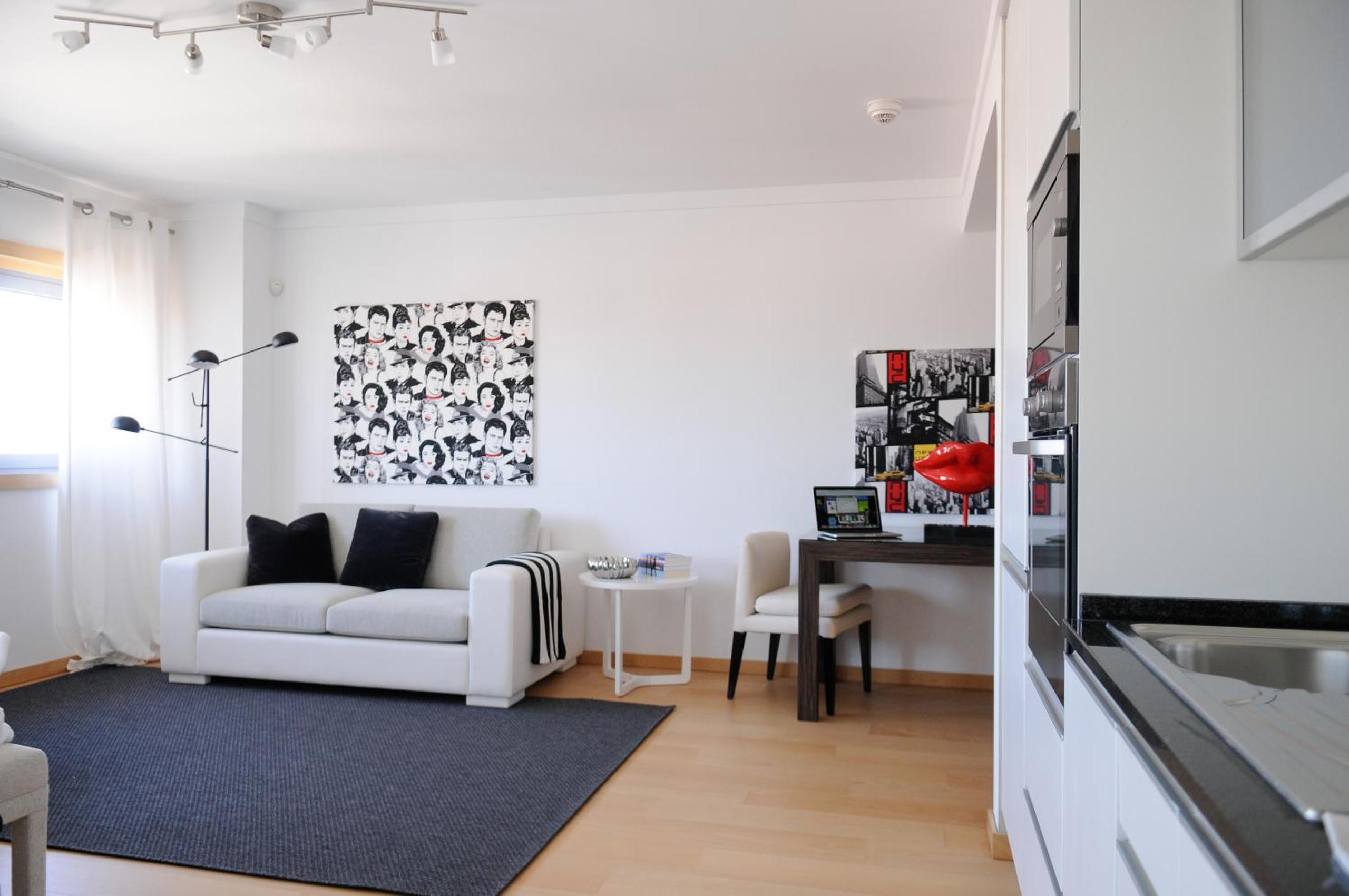 Panoramic Living