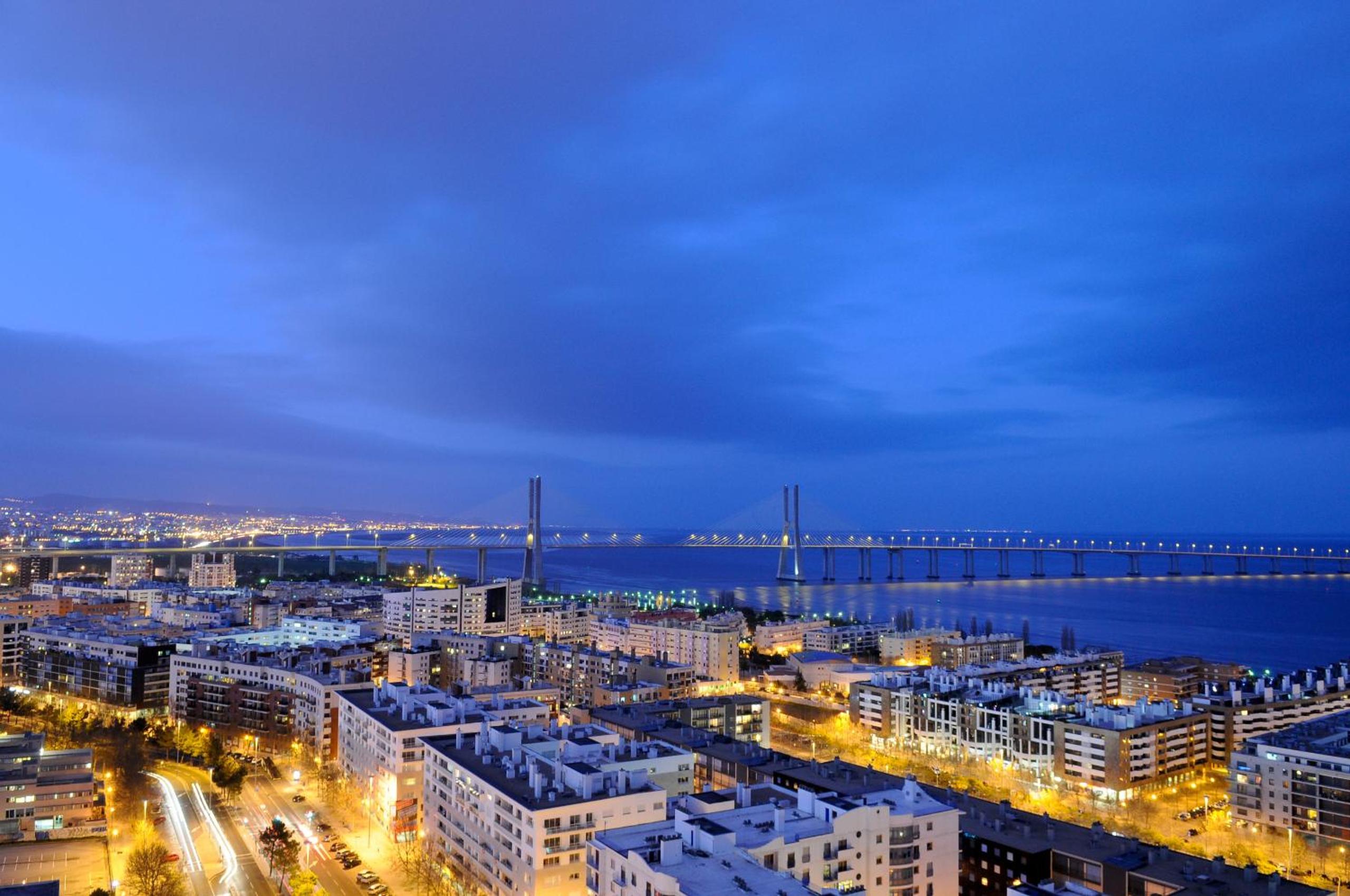 Panoramic Living