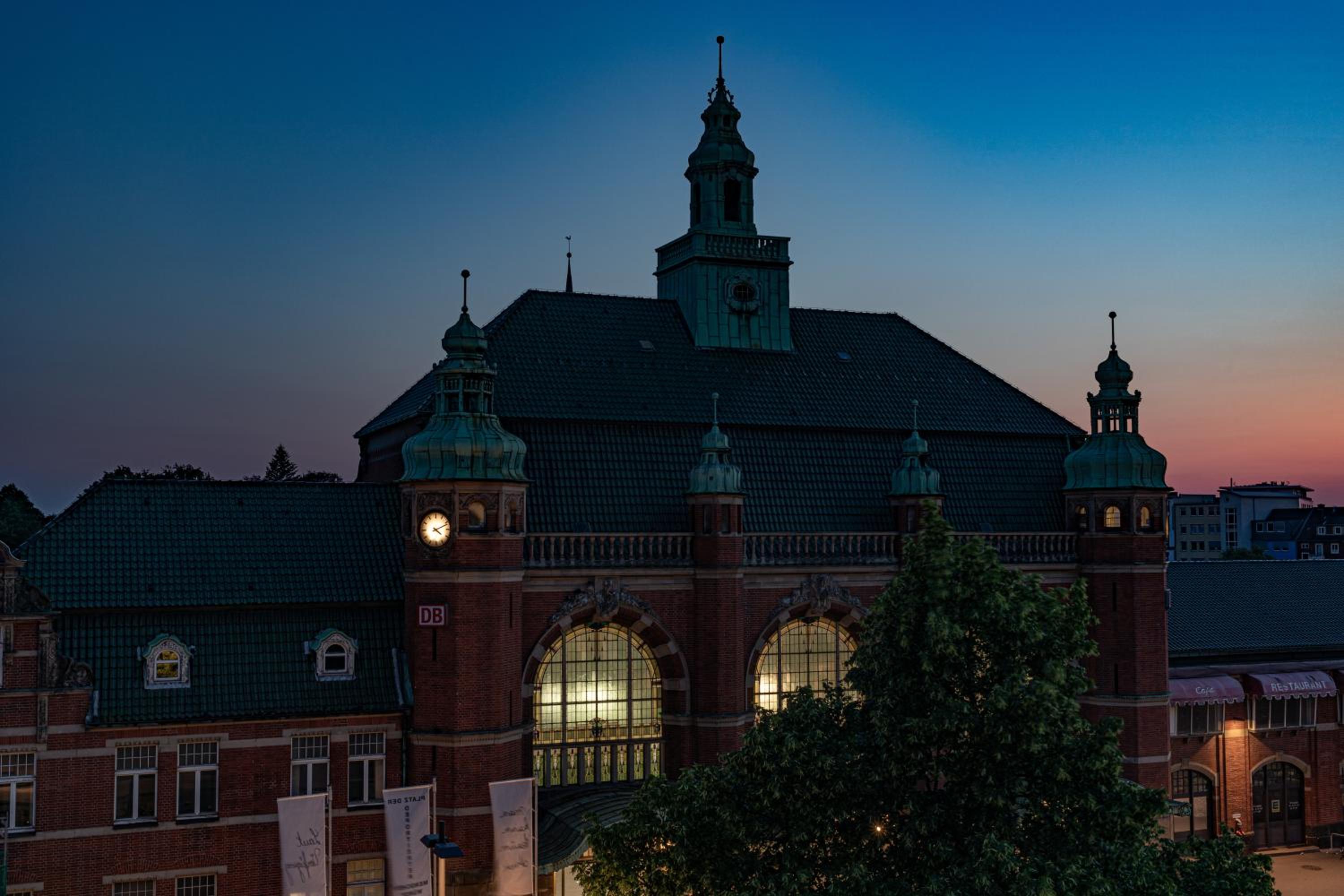 Hotel Holiday Inn - the niu, Rig Lübeck, an IHG Hotel - Image 1