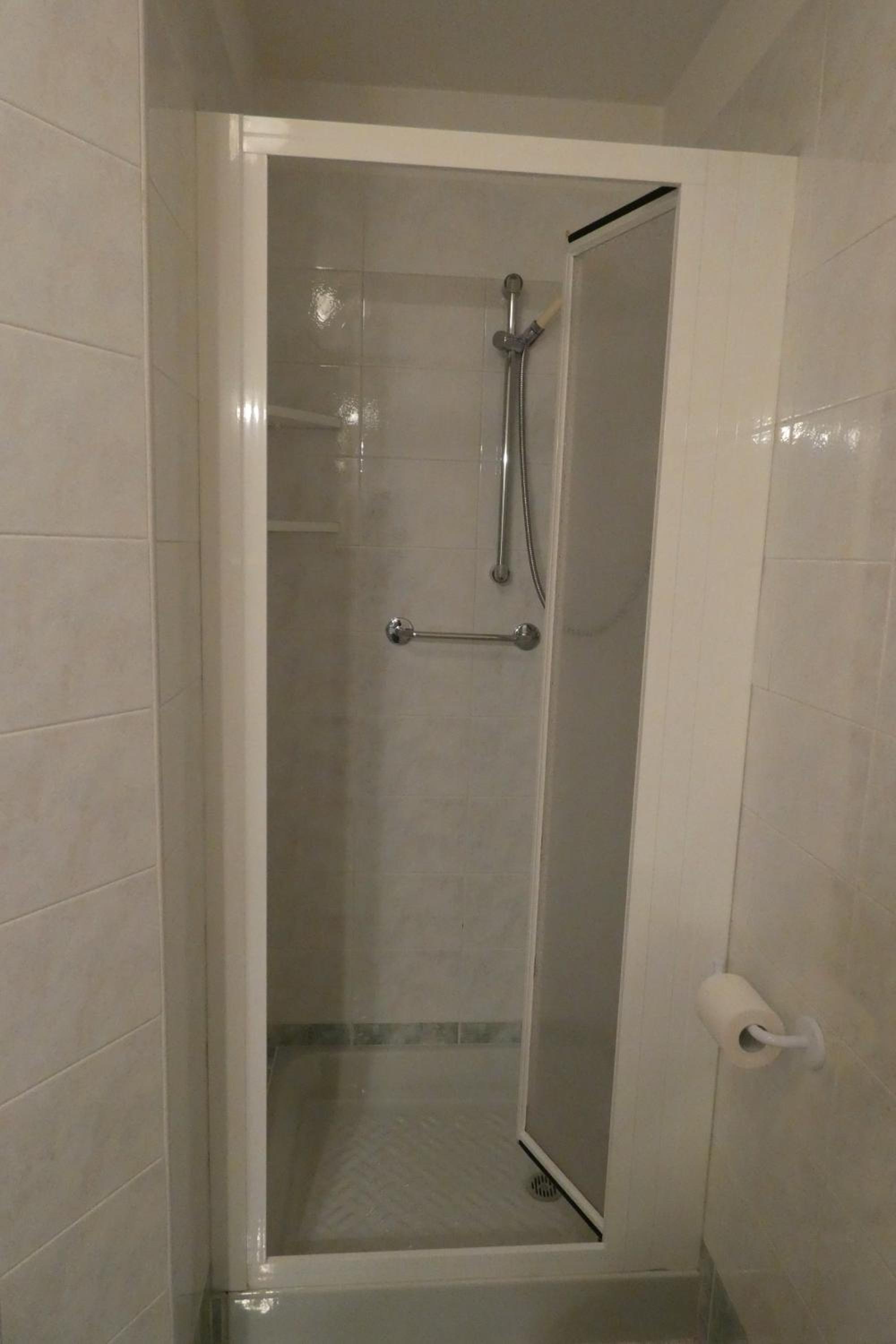 Photo 32