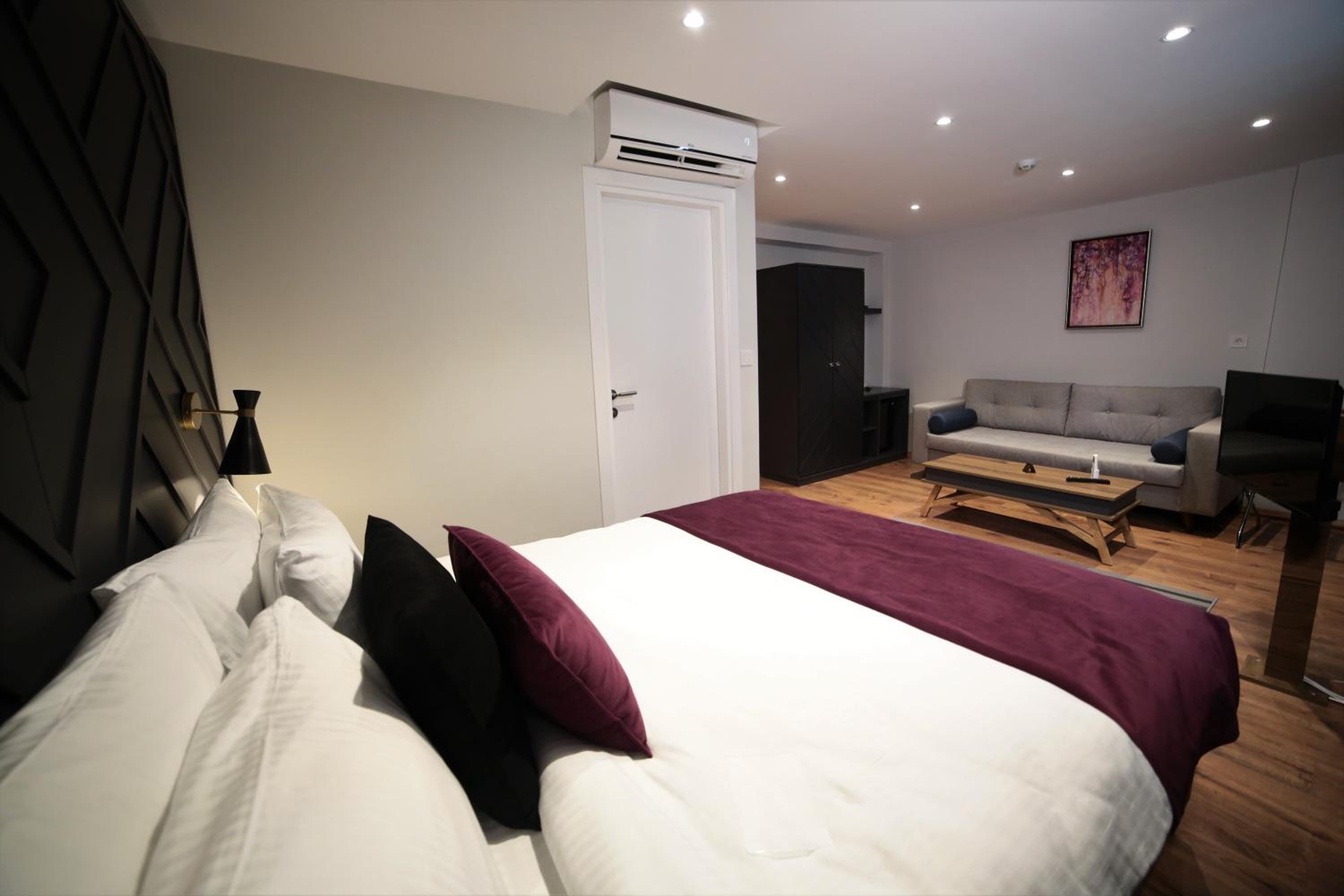 The Roomy Hotel Şişli - Image 22