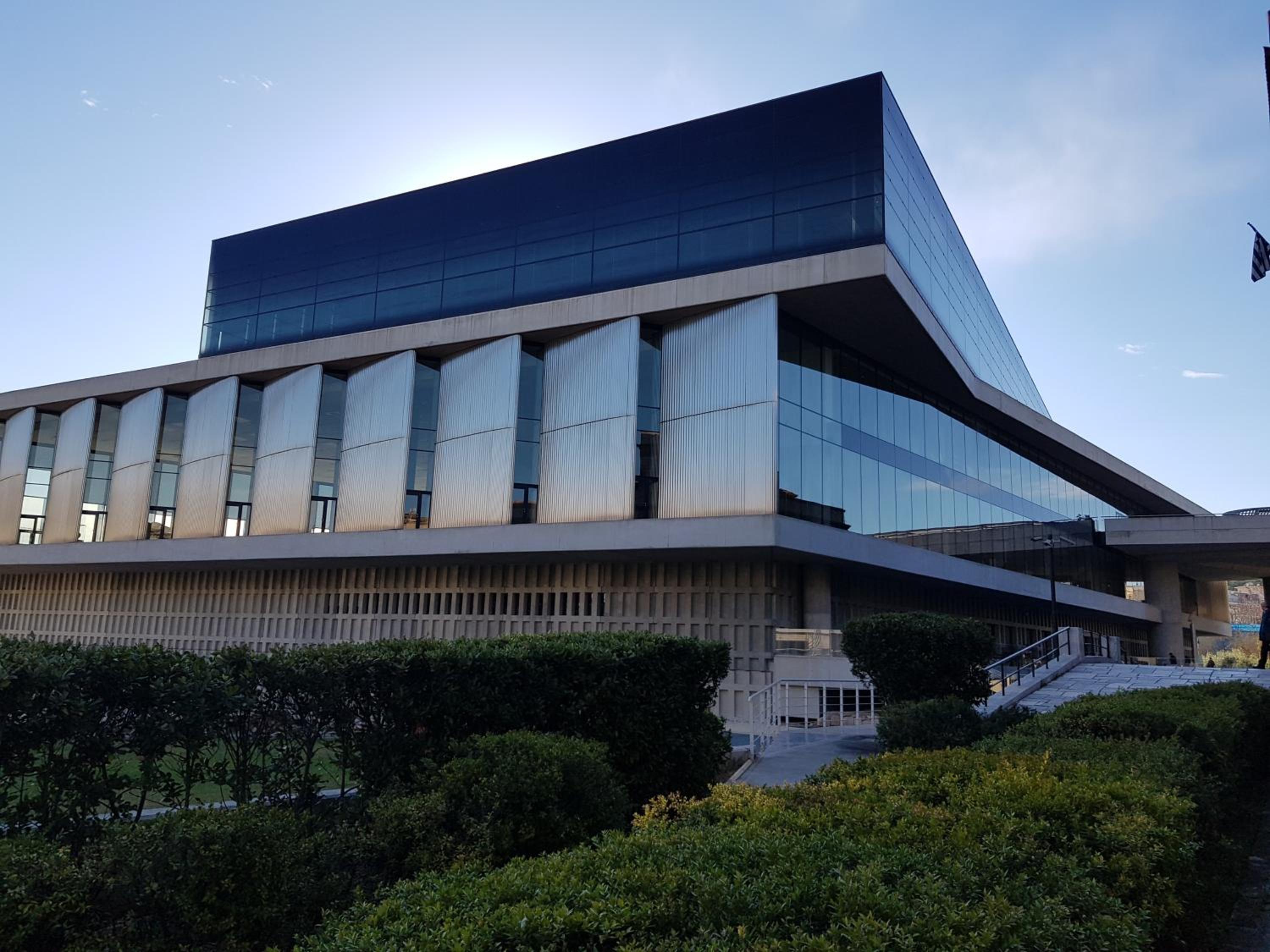 Apartment at Acropolis Museum by YHA