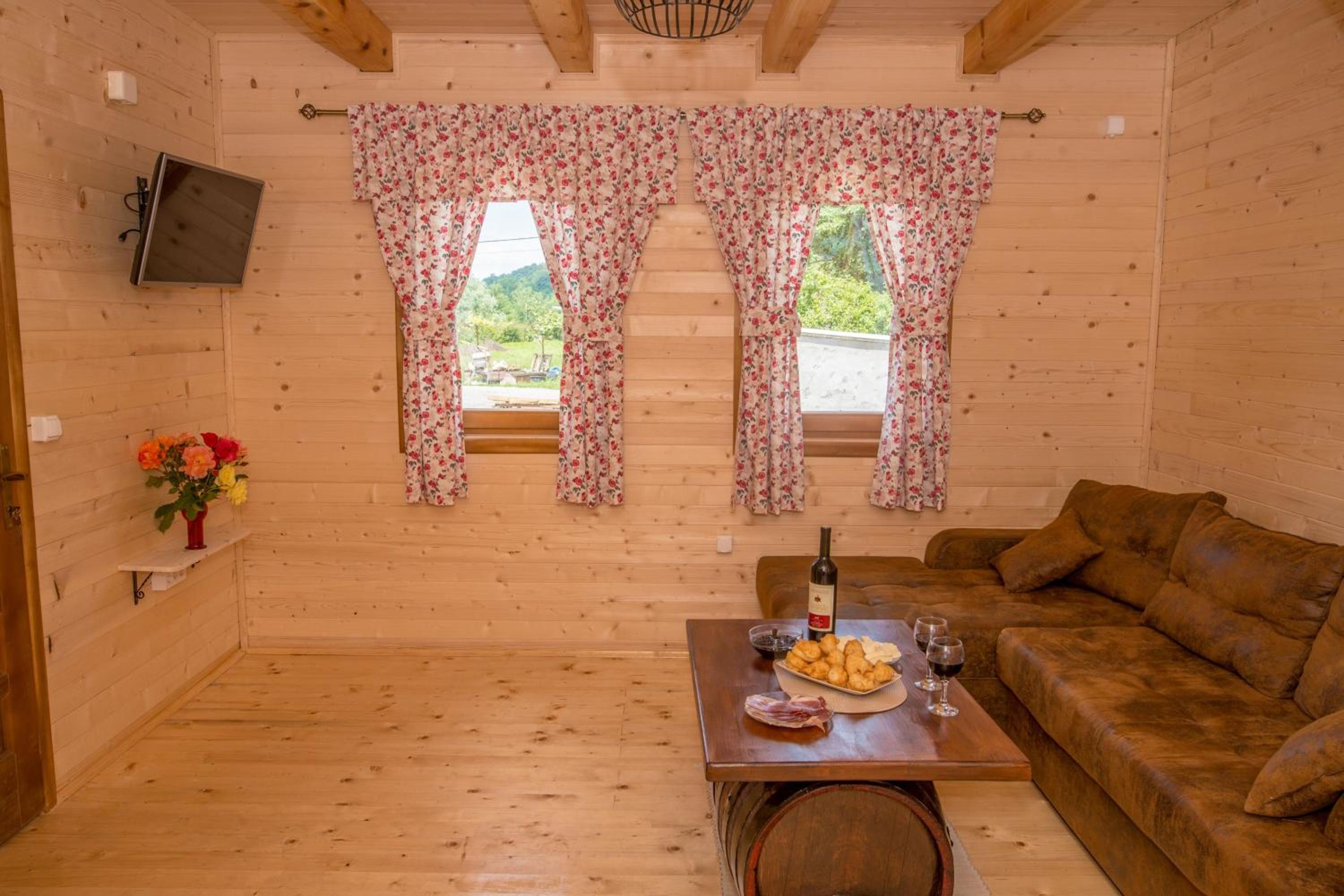 Skadar Lake Apartments and Wooden Cabin view 5