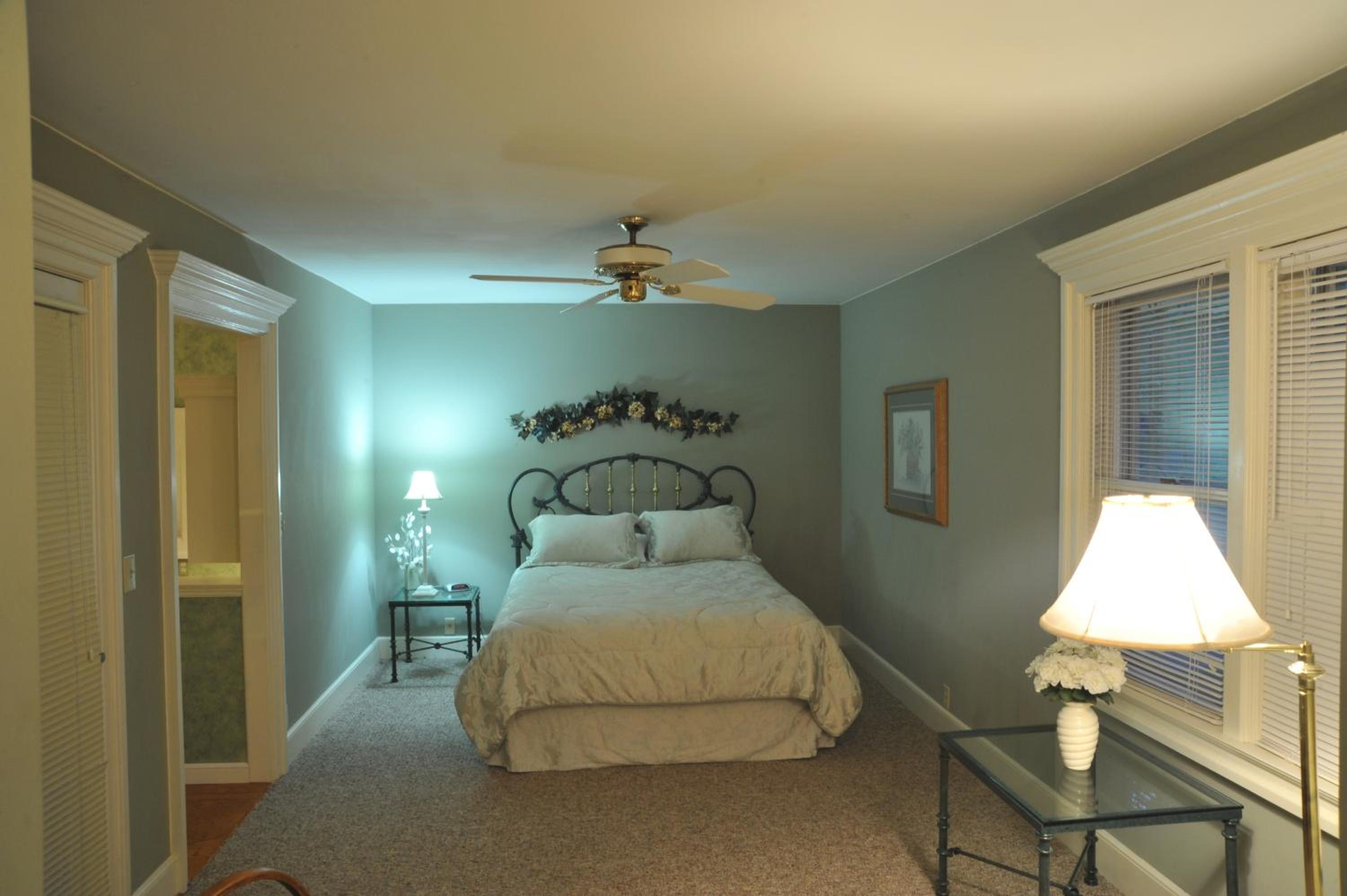 McCloud Hotel