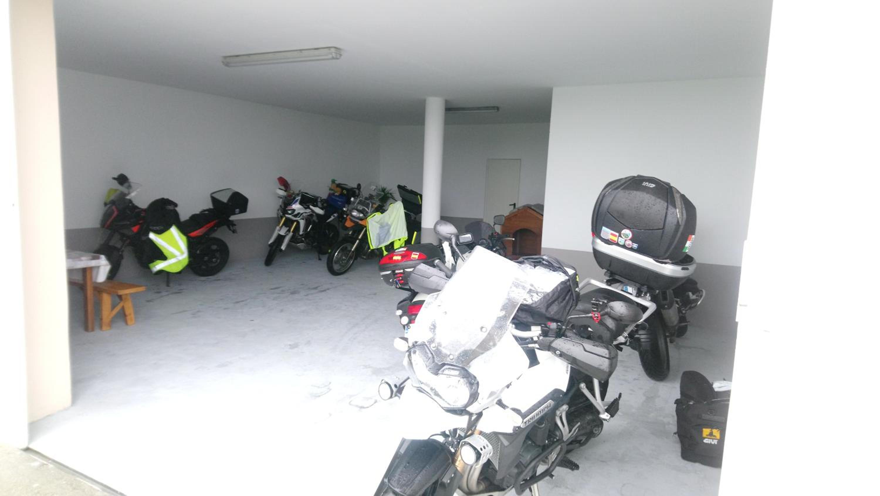 Photo 8