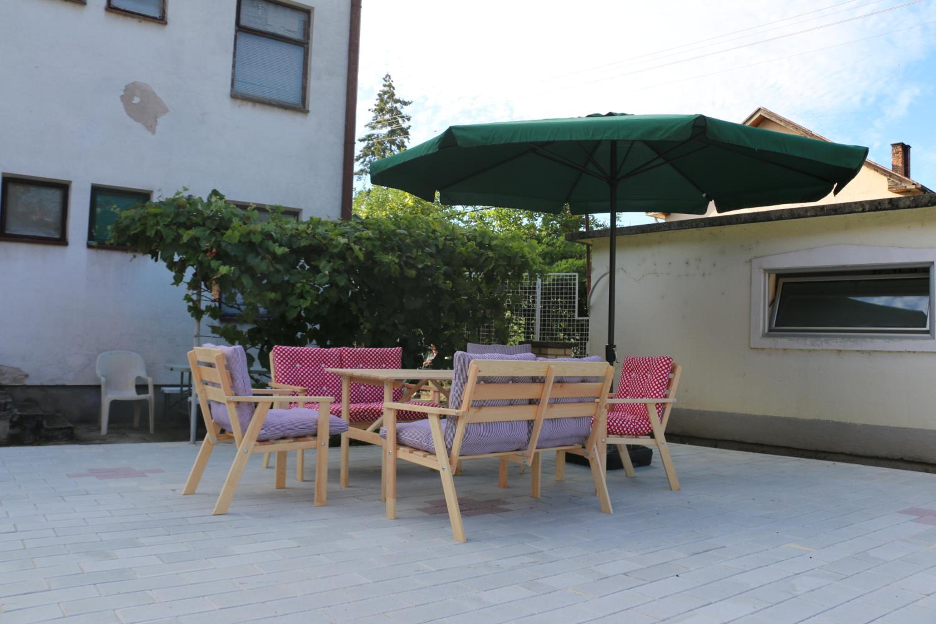 Photo 11