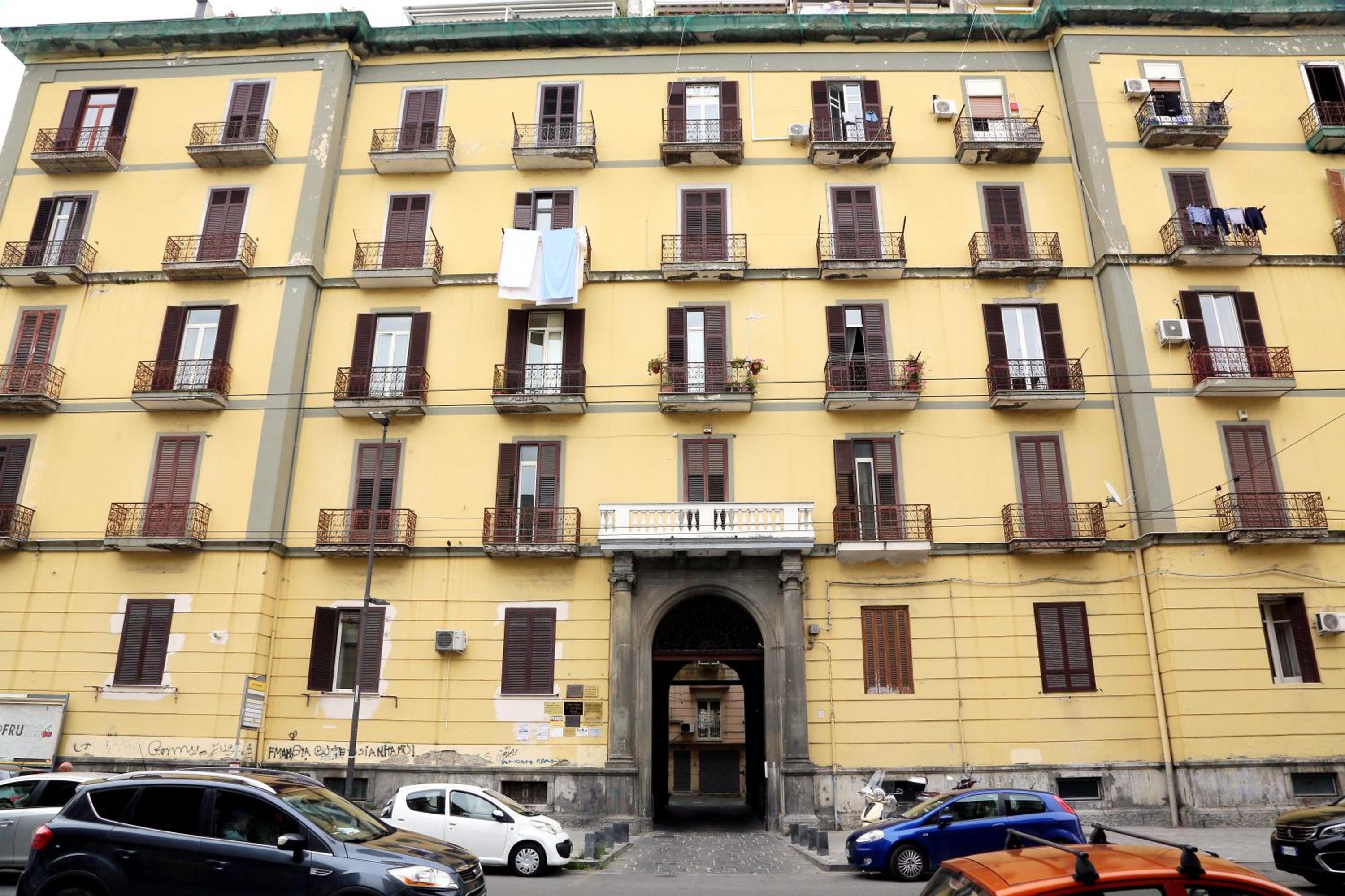 Live Naples