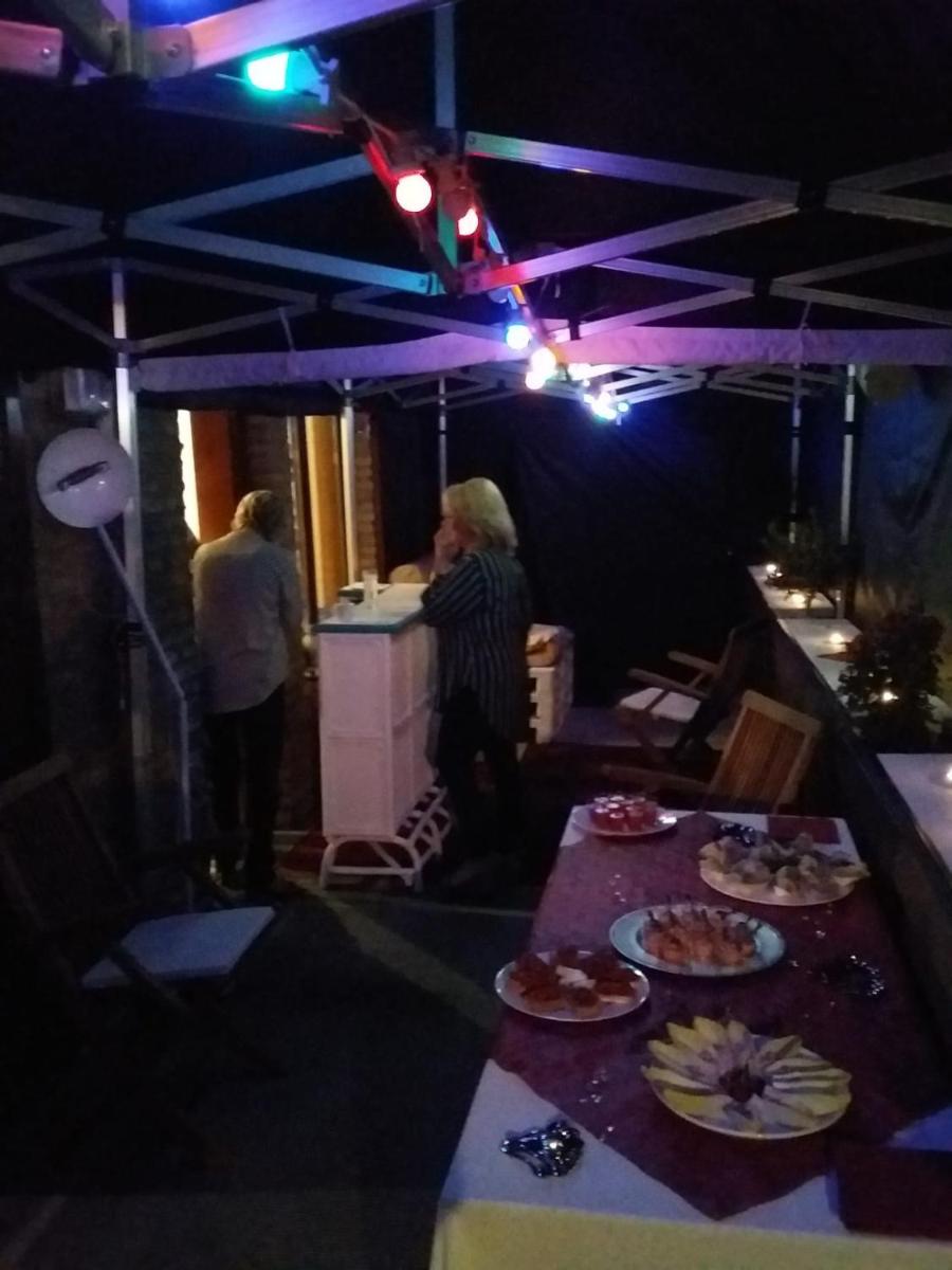 cosy-rooms-party-villa