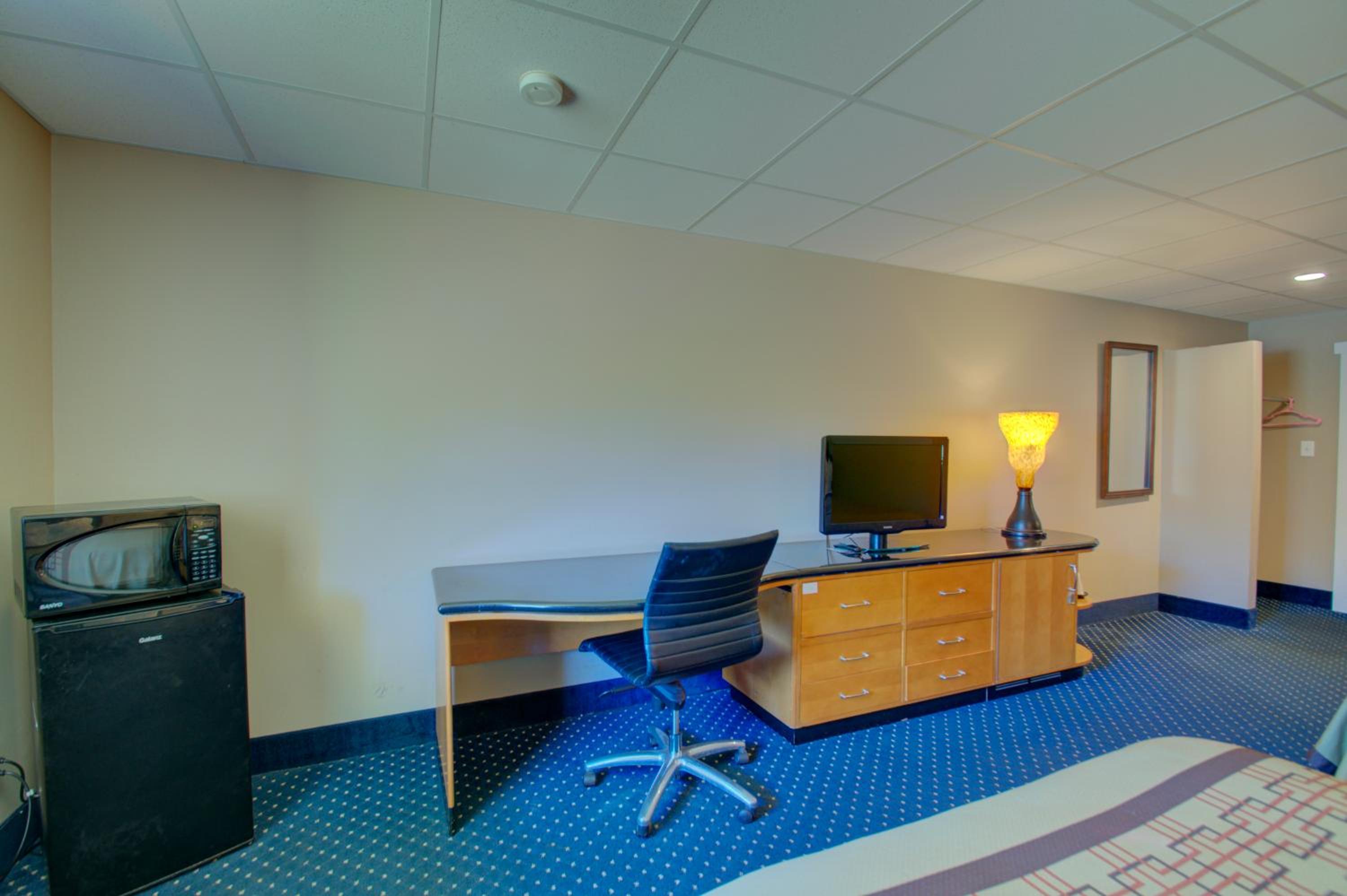 Annapolis Vacations - Village Inn - Property Image 26