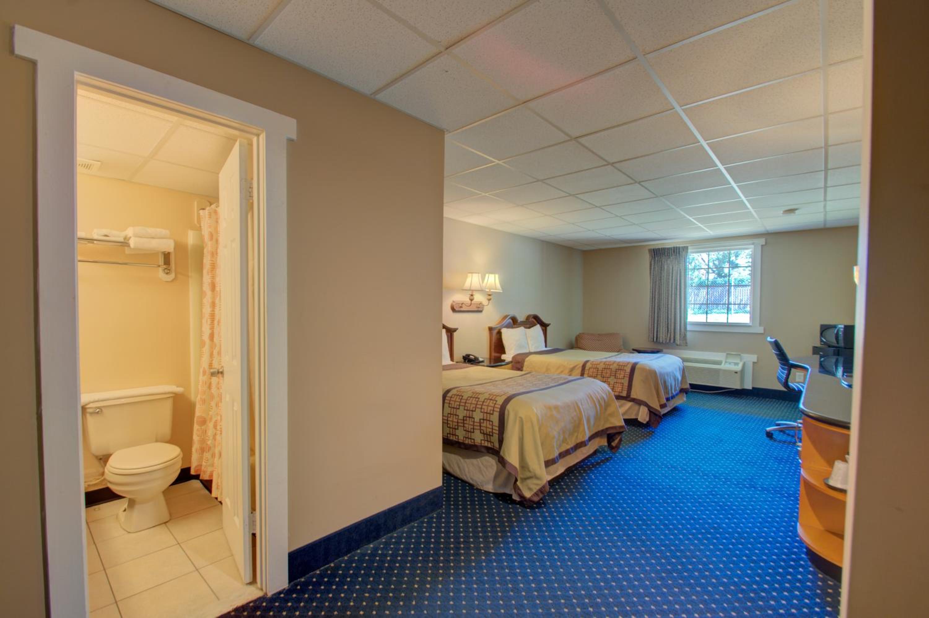 Annapolis Vacations - Village Inn - Property Image 24