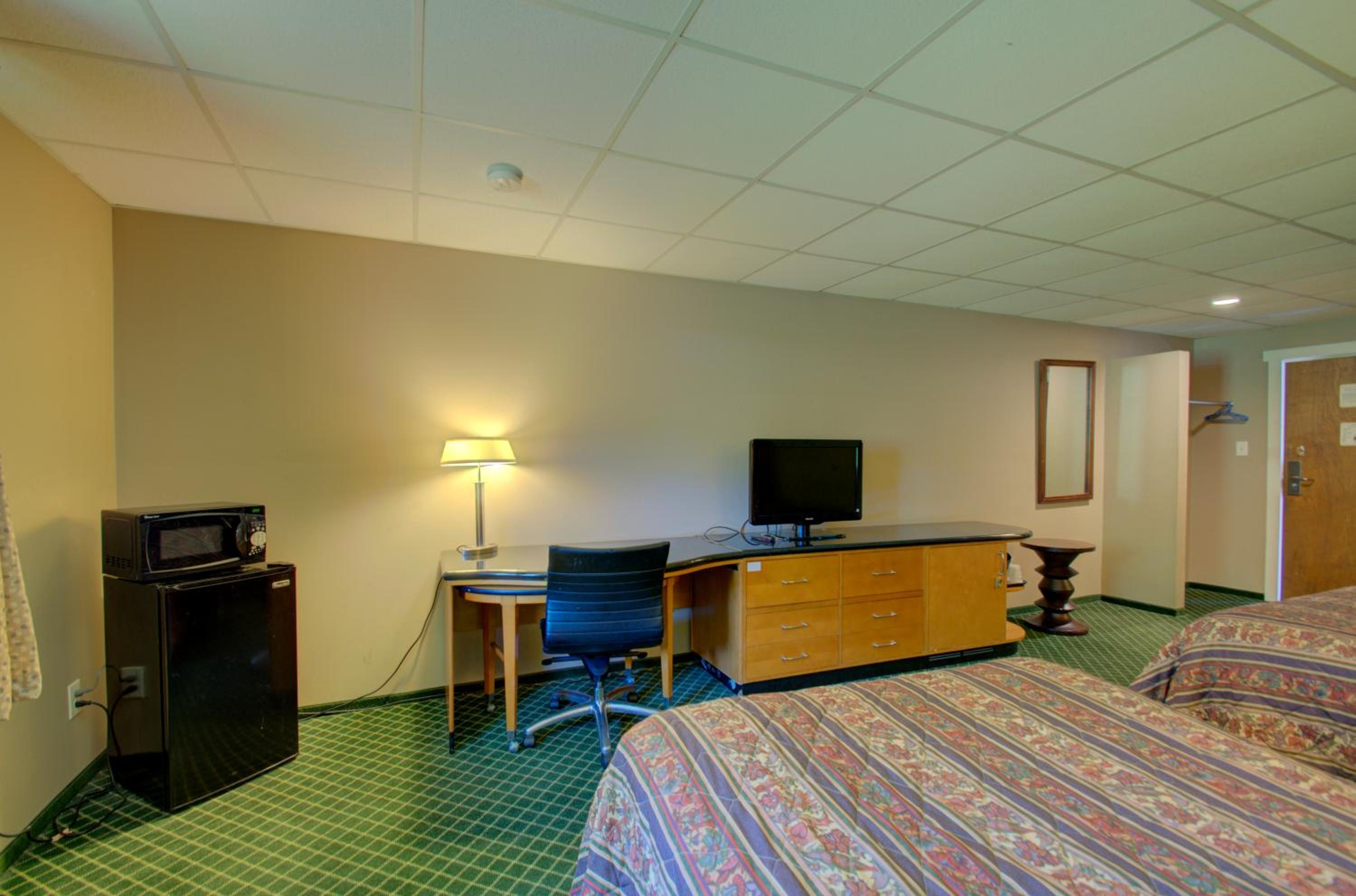 Annapolis Vacations - Village Inn - Property Image 23