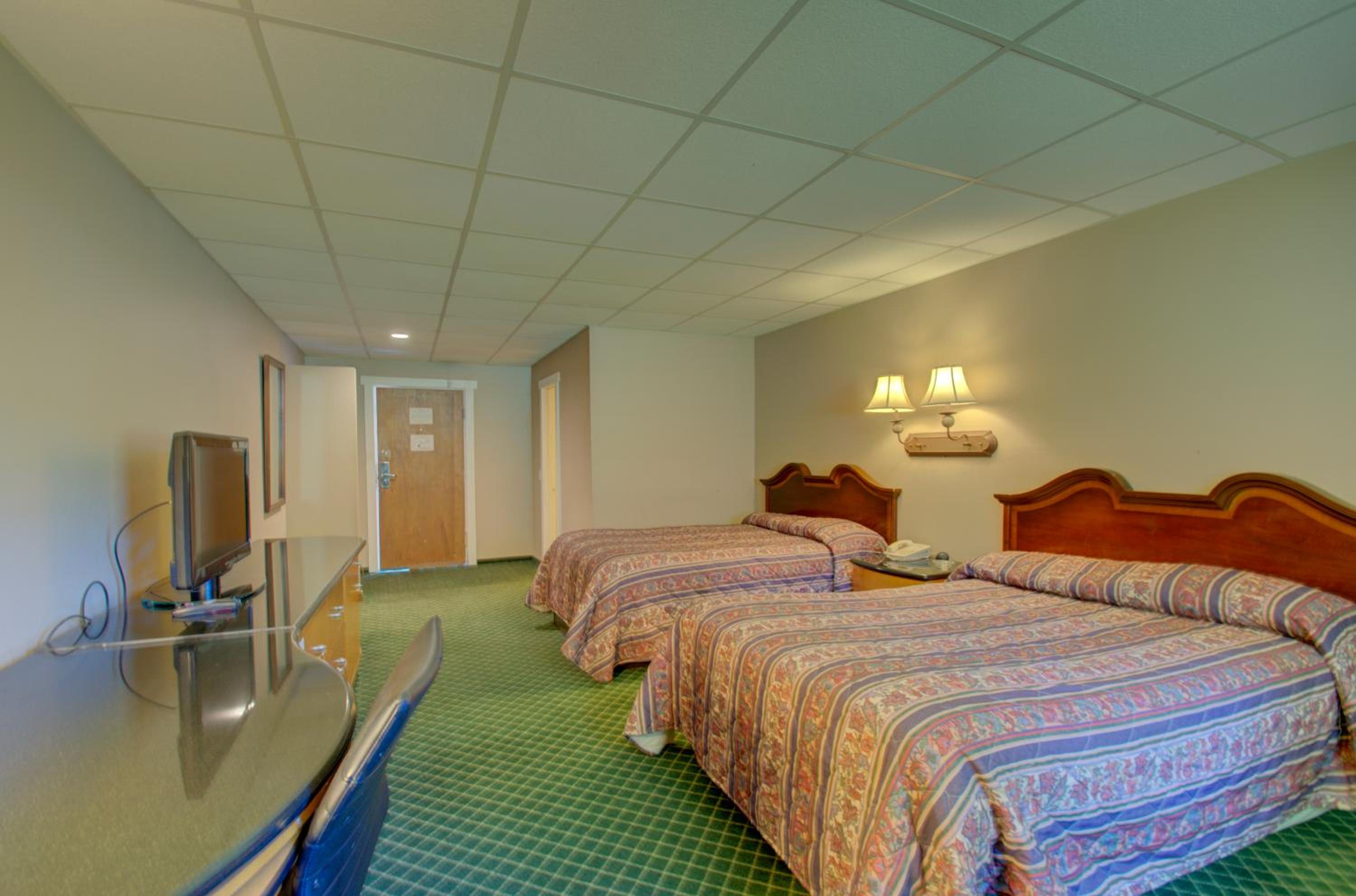 Annapolis Vacations - Village Inn - Property Image 22