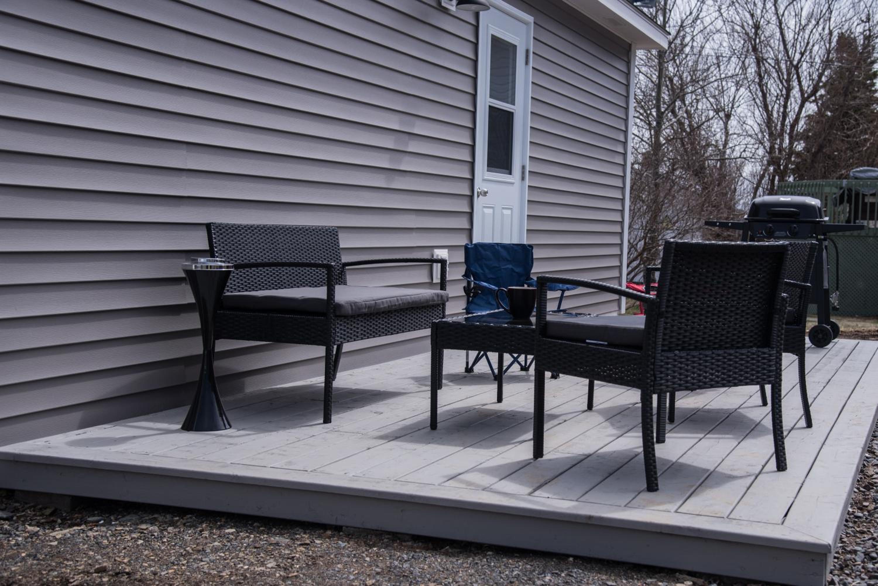 Family Ties Vacation Home - Greenham House