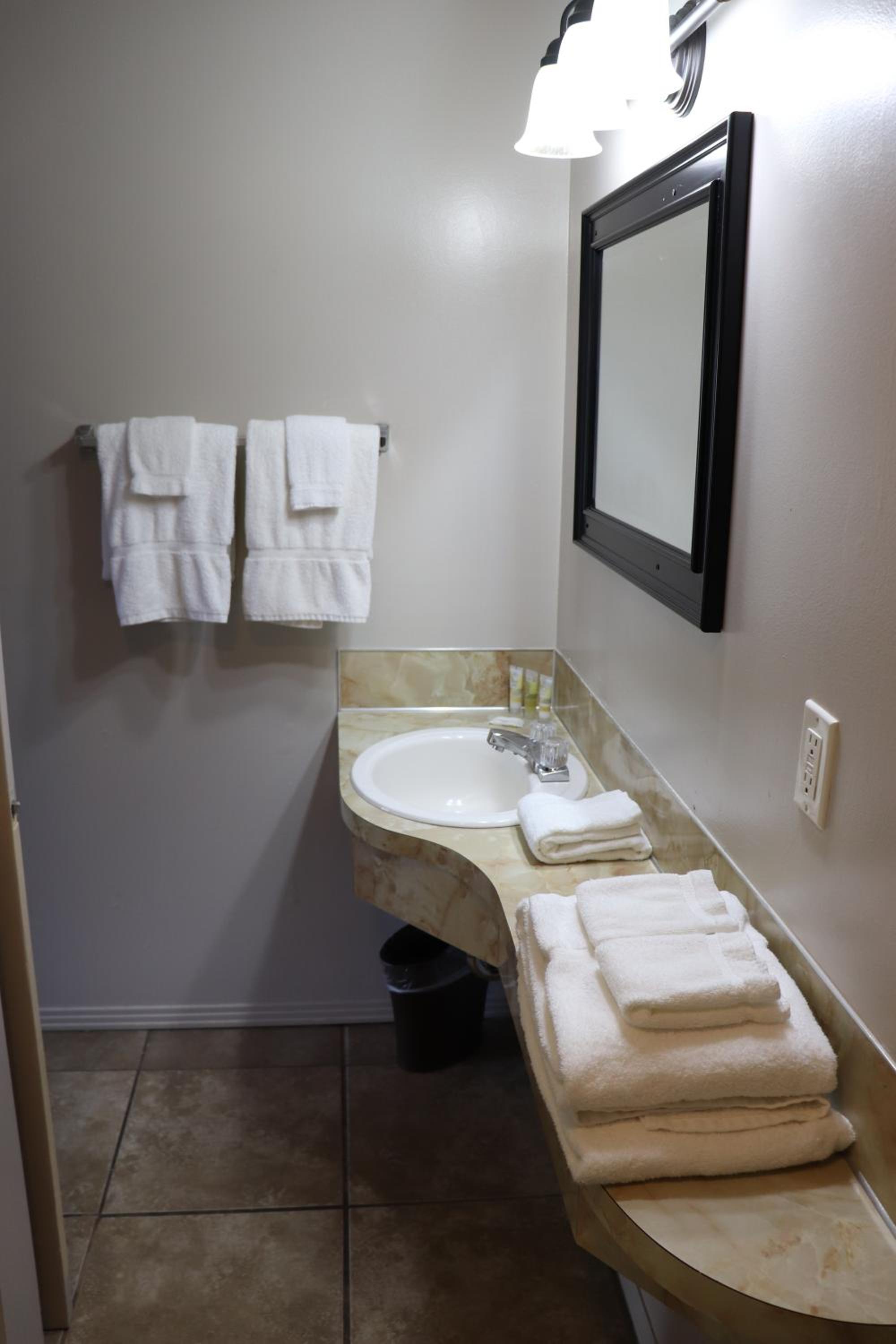 Lone Fir Resort