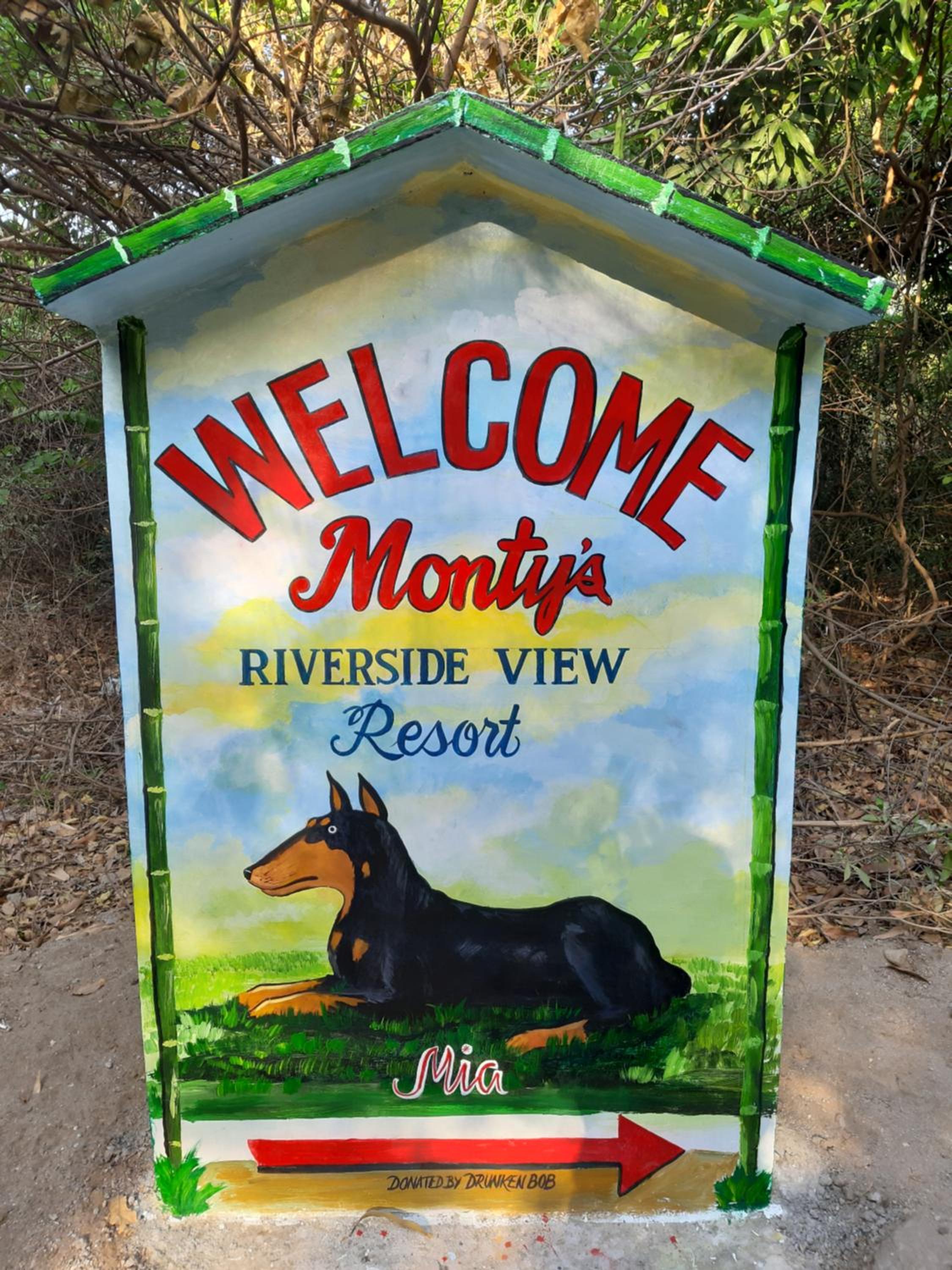 Monty's Riverside View Resort view 2