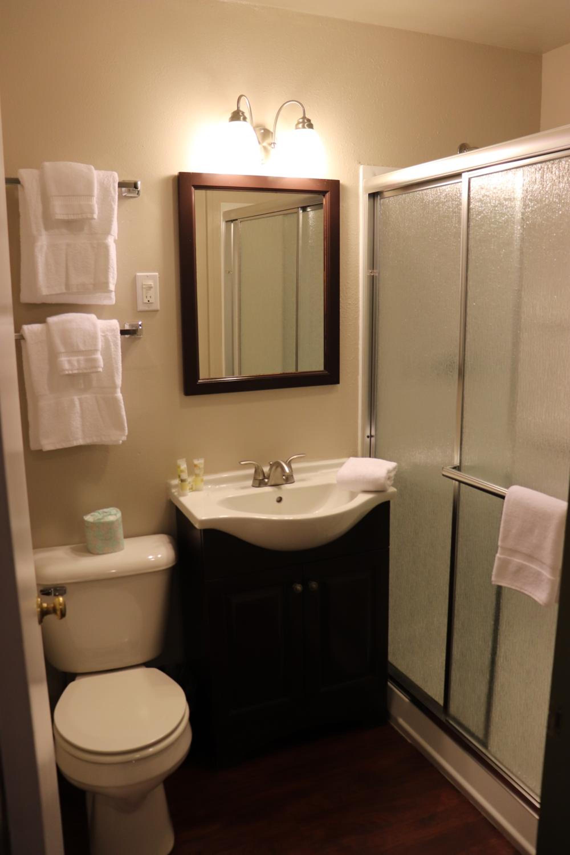 Lone Fir Resort