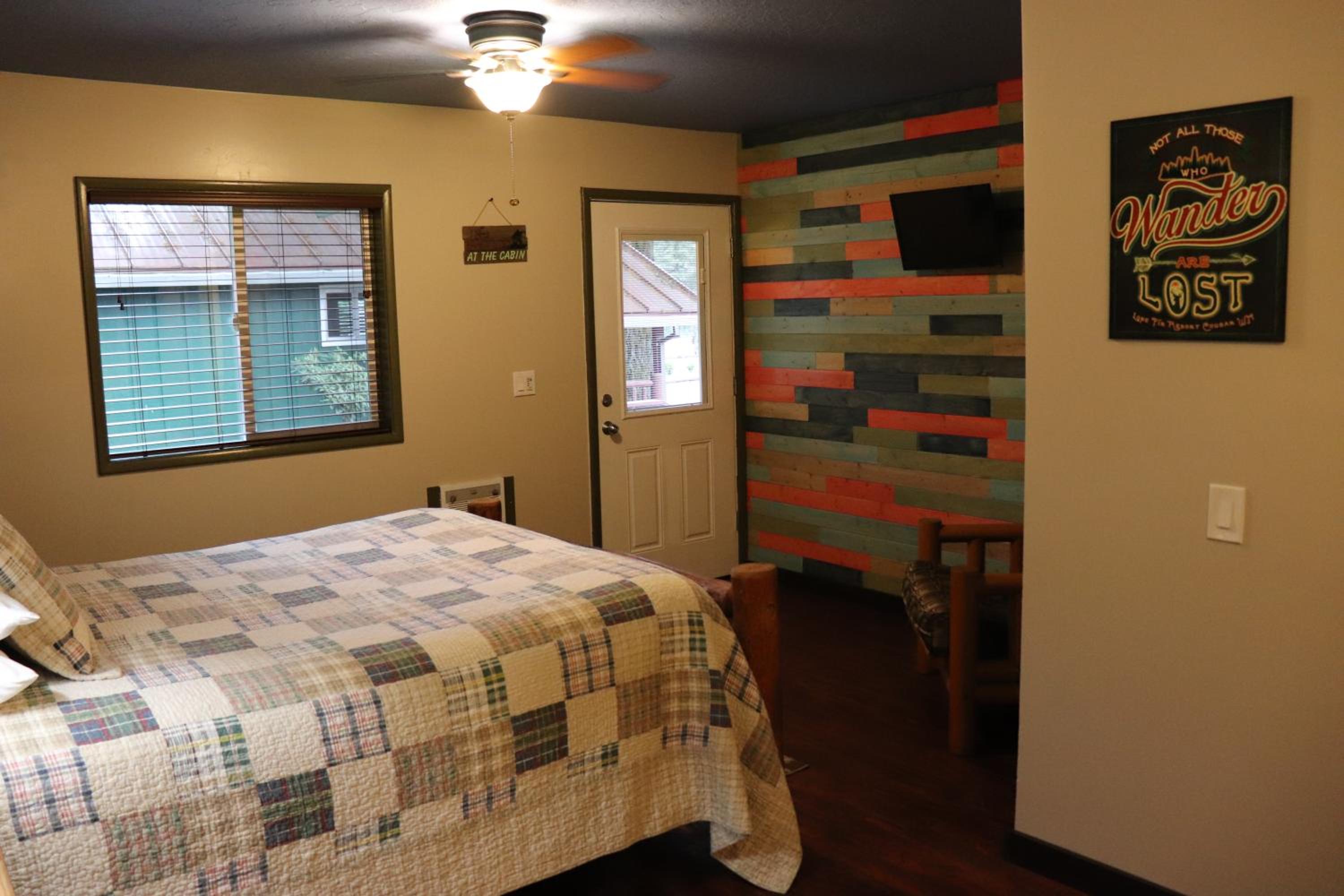 Lone Fir Resort