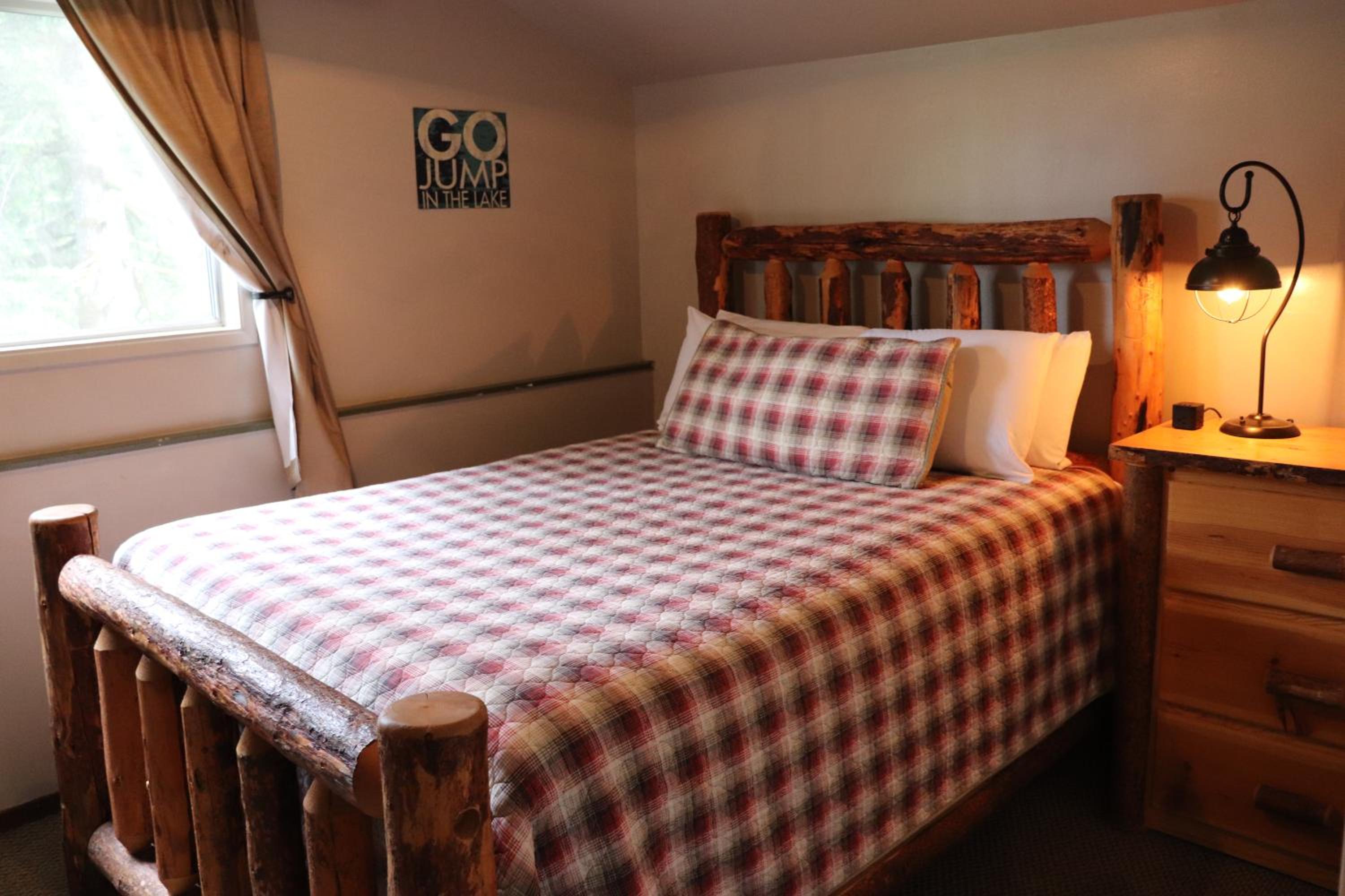 Lone Fir Resort