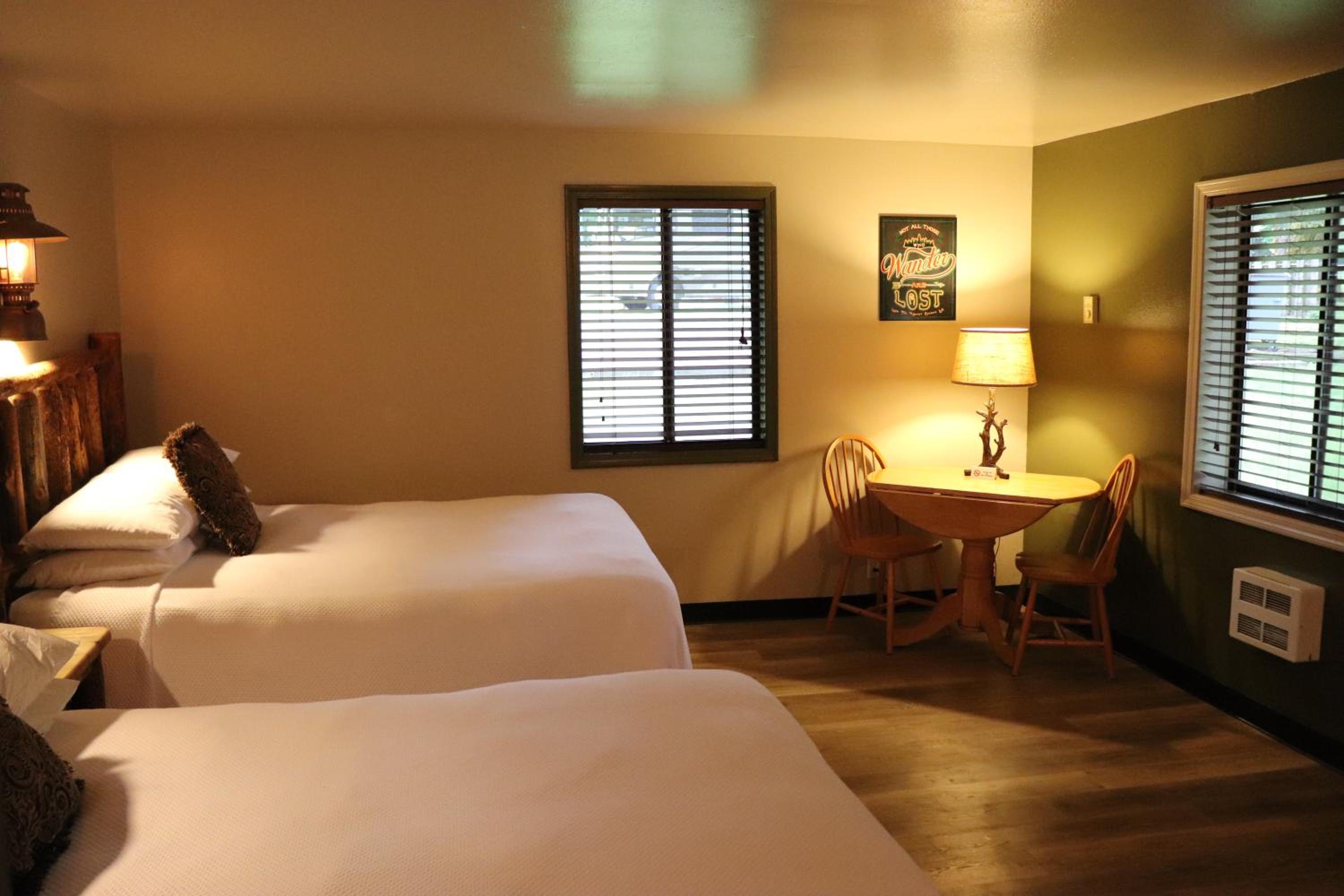 Lone Fir Resort