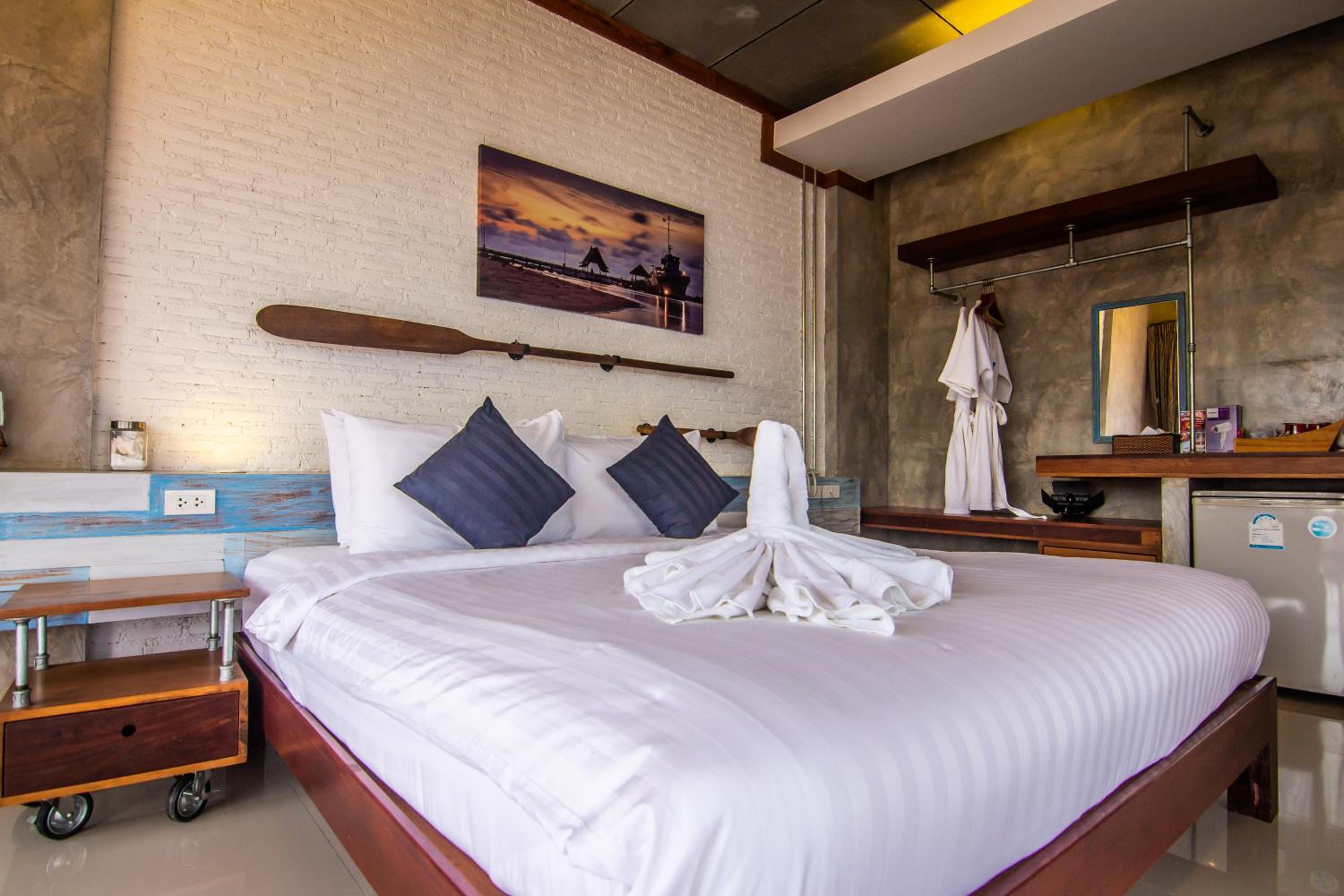 Windy Seaview Resort
