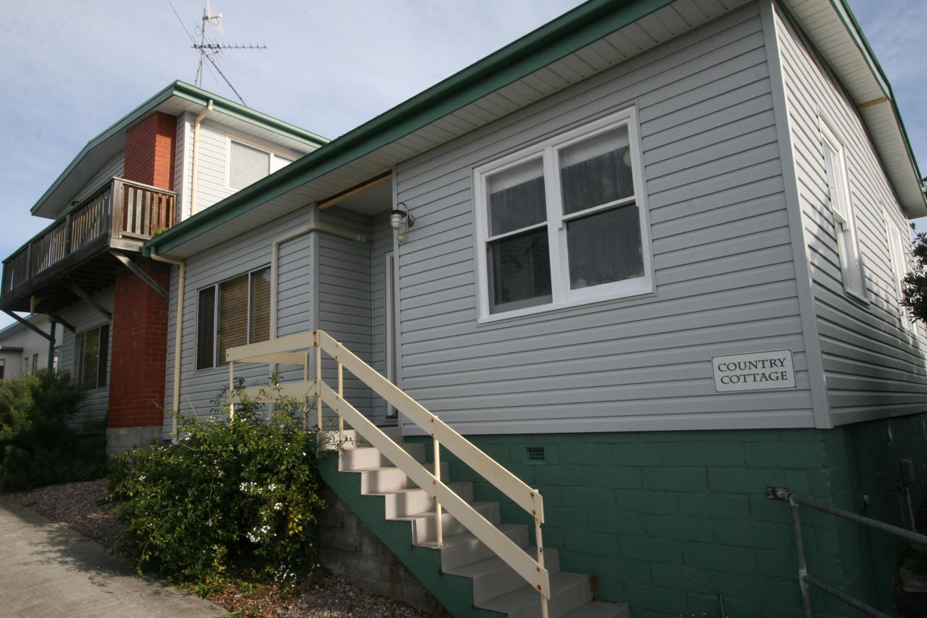 Cedar Cottages Blackmans Bay