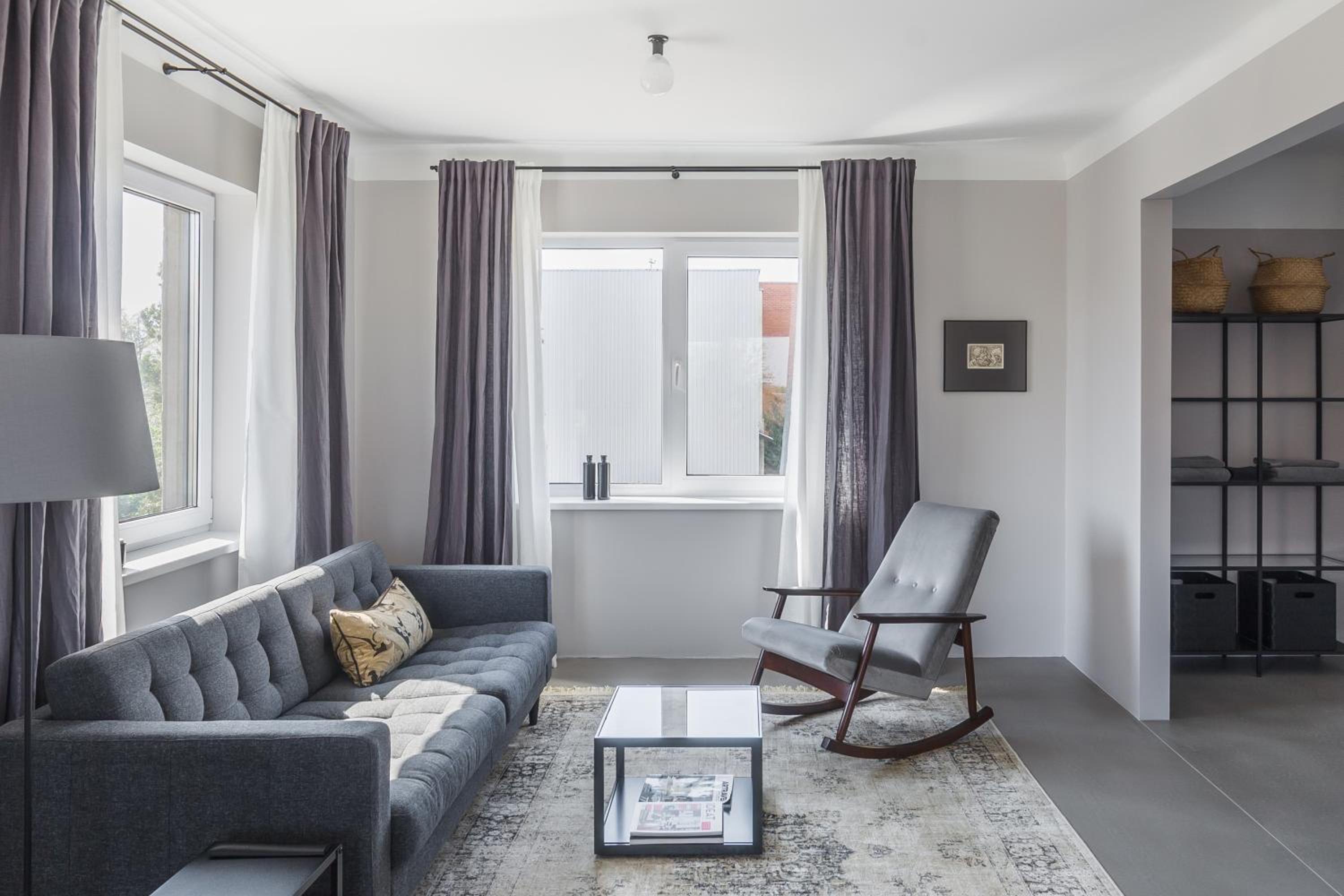 Minimalist. Apartment & Studio view 2