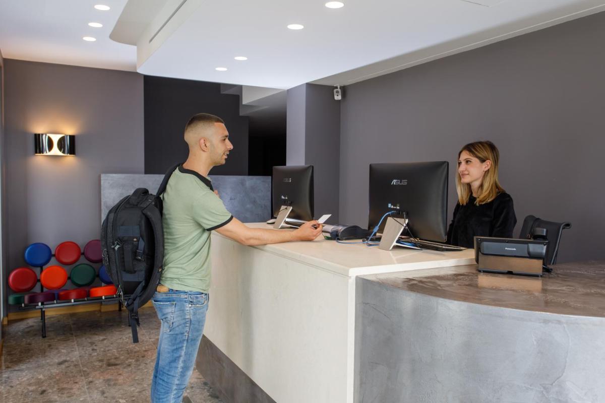 Buzë Boutique Hotel 8