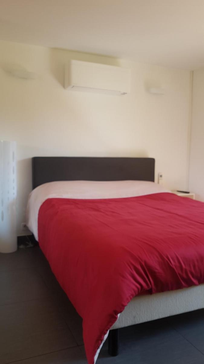 Chambre chez particulier pour homme ou couple view 3