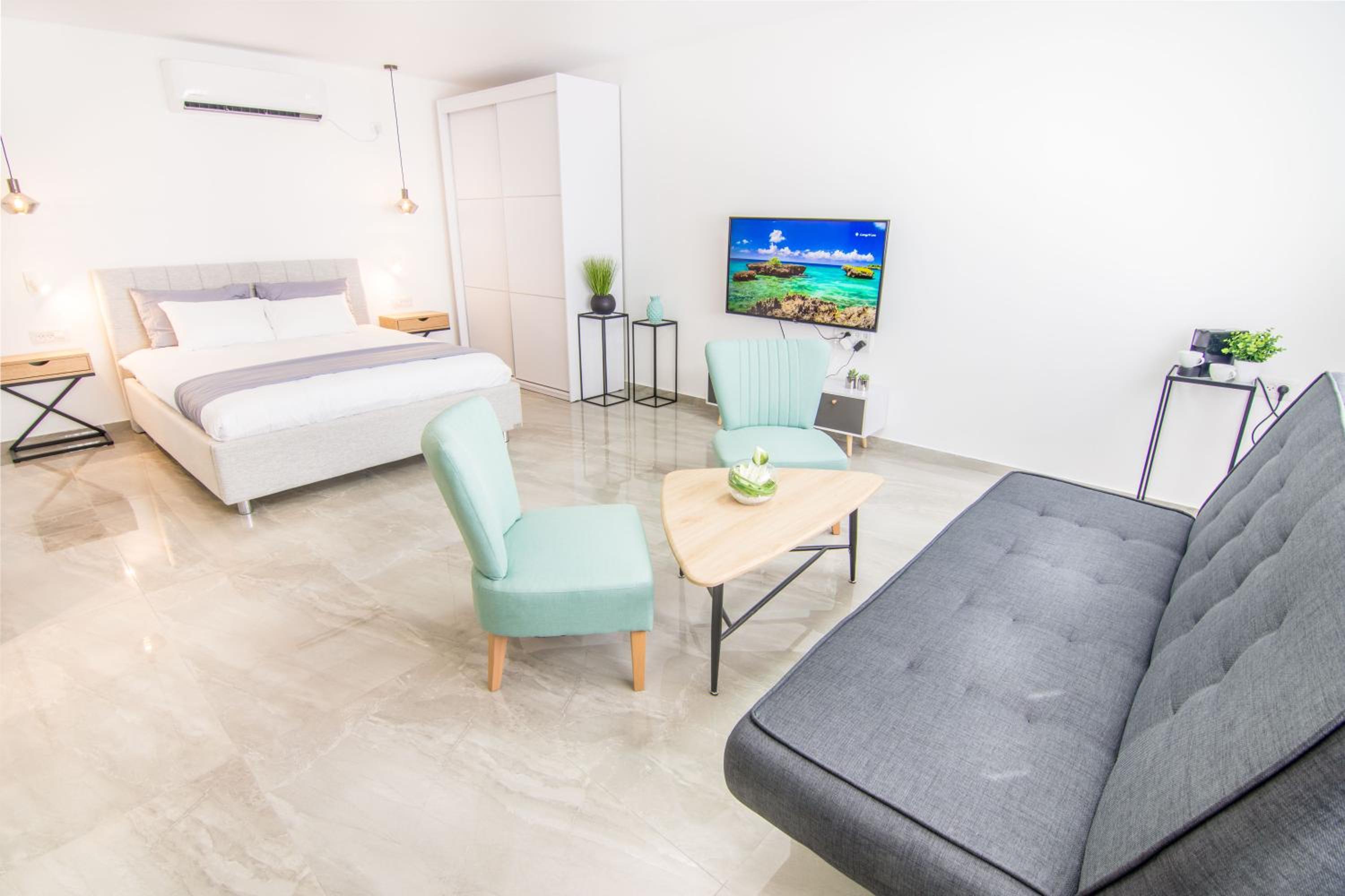 The suite view 4