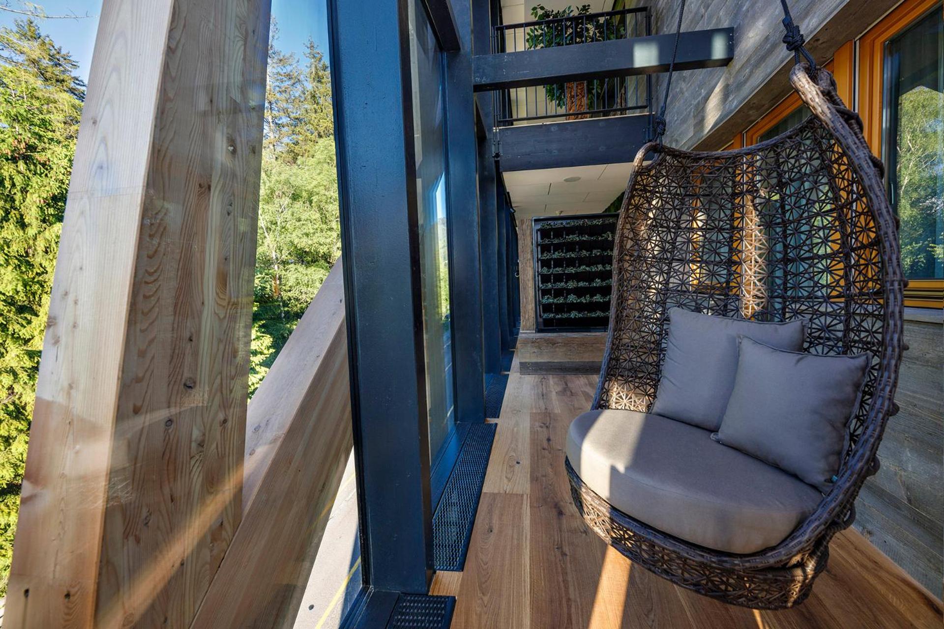 Photo 51