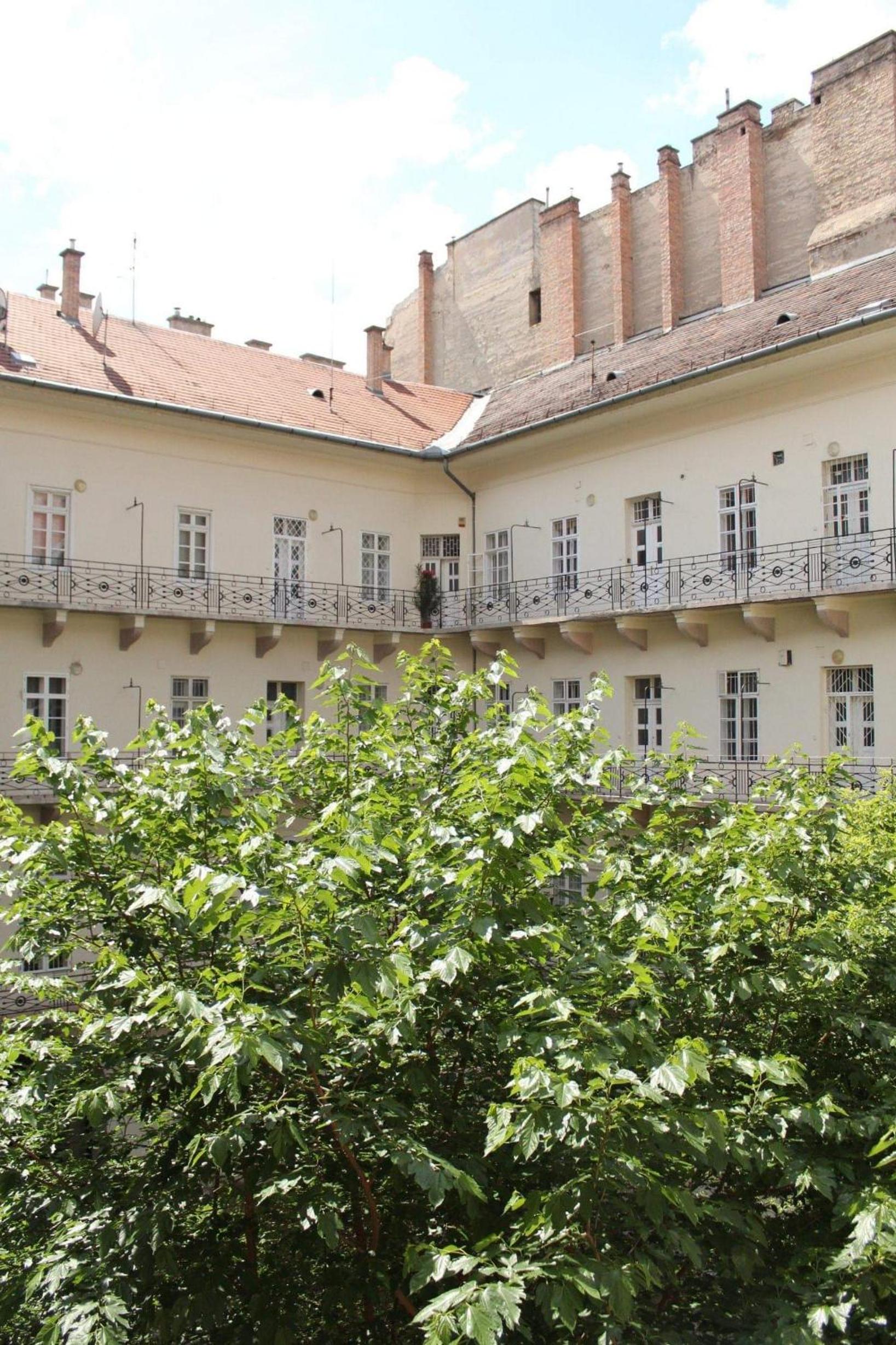 Photo 34