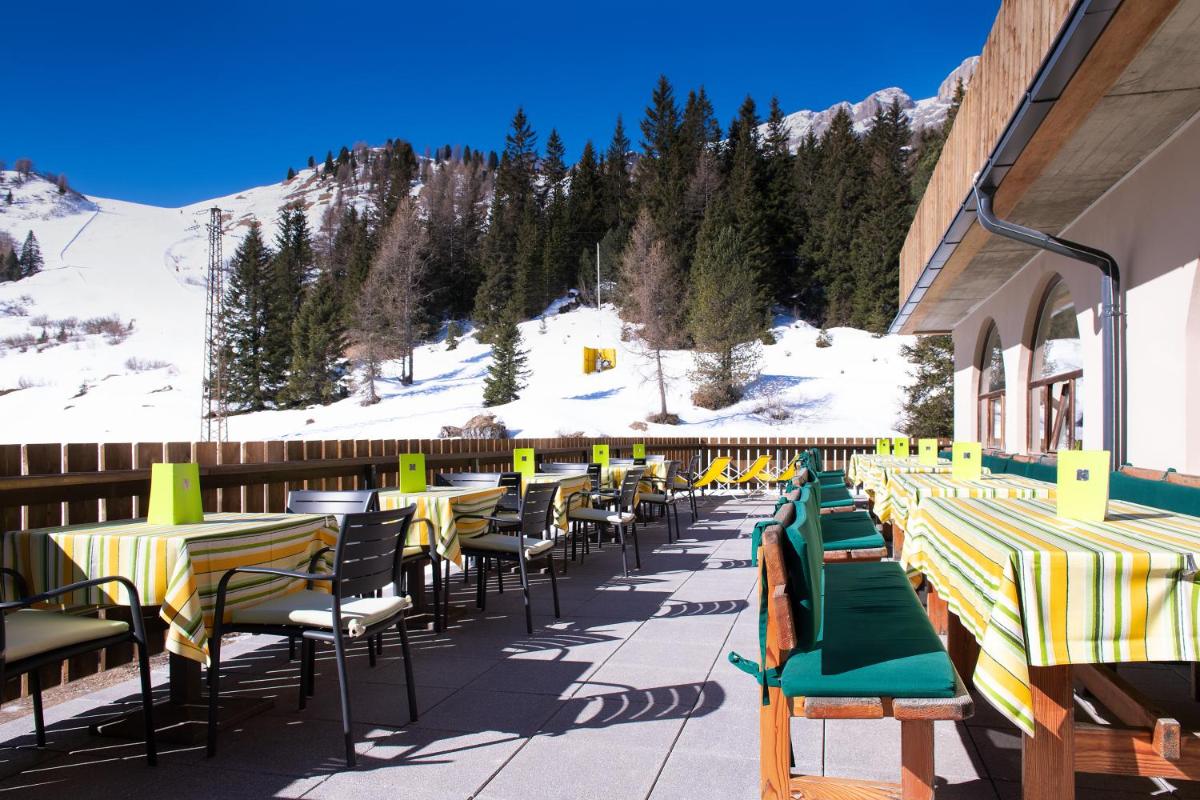 outdoor BBQ area