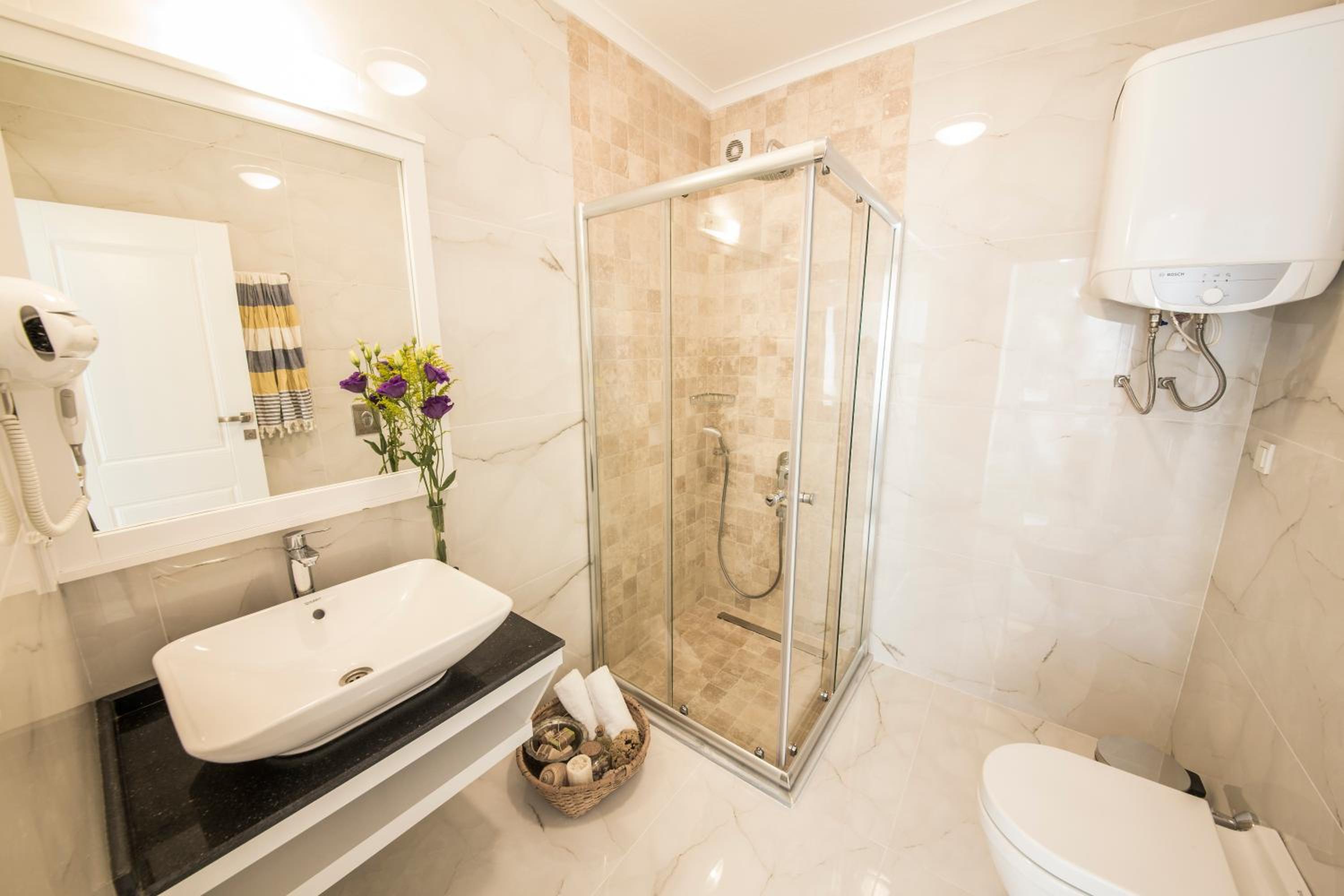 Cedrus Suites - Image 64