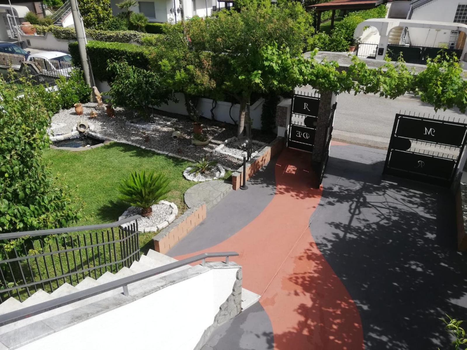 Photo 38