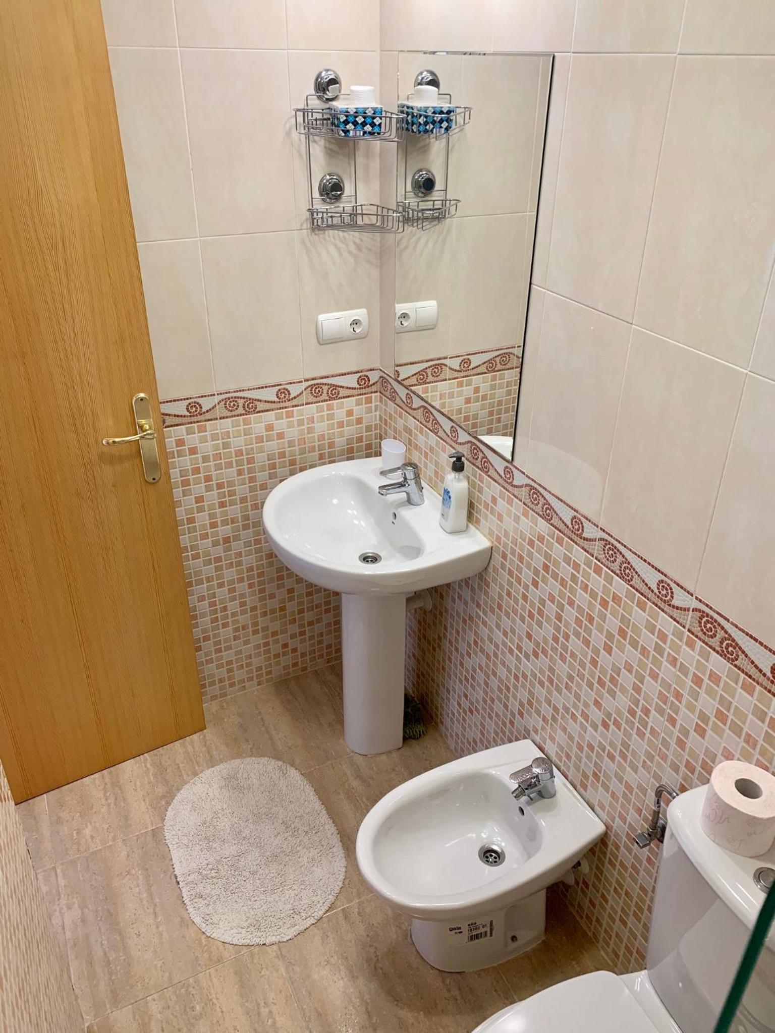 Apartment en Torrevieja — bathroom