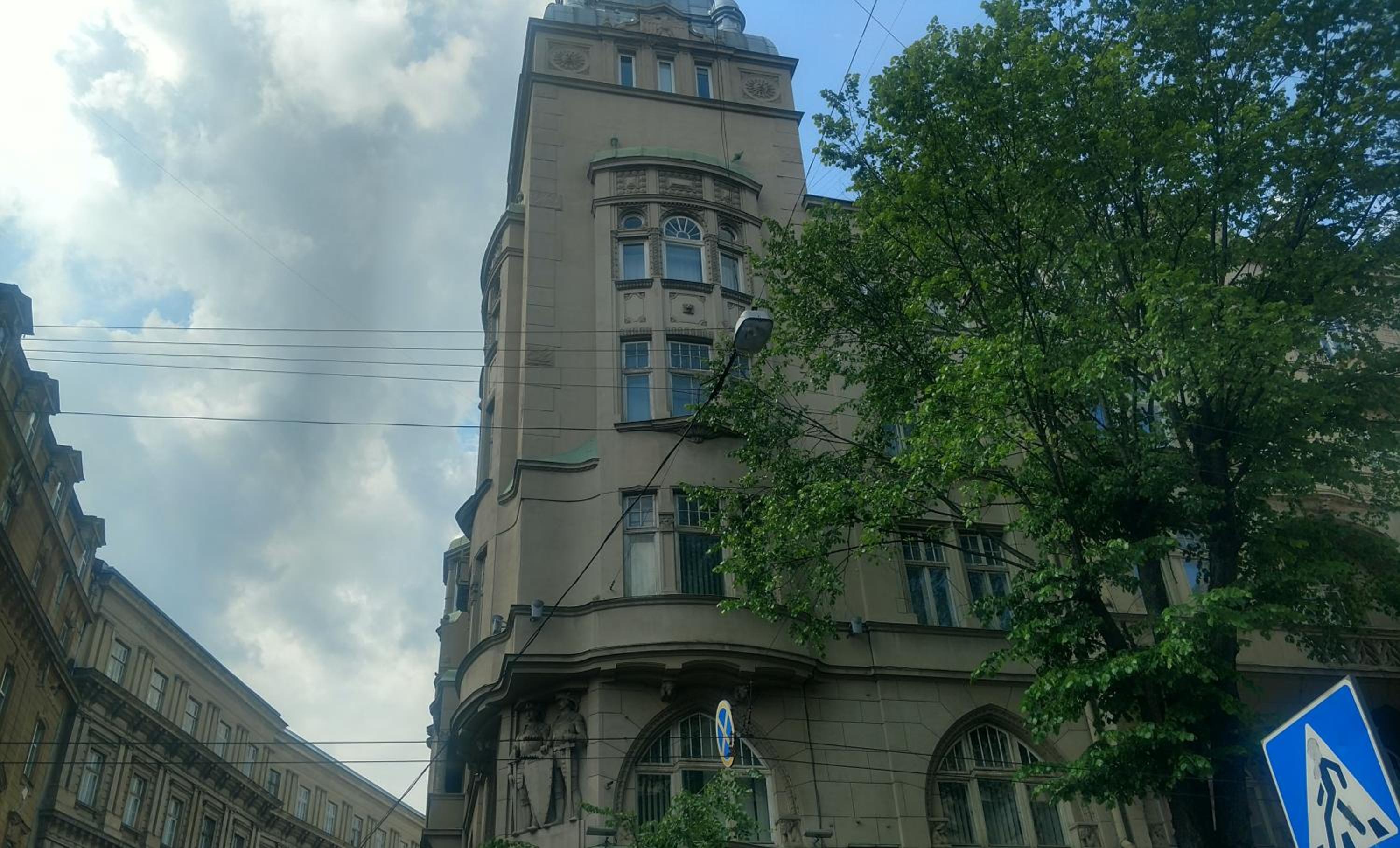 Magnificent apartment in Central Lviv view 2