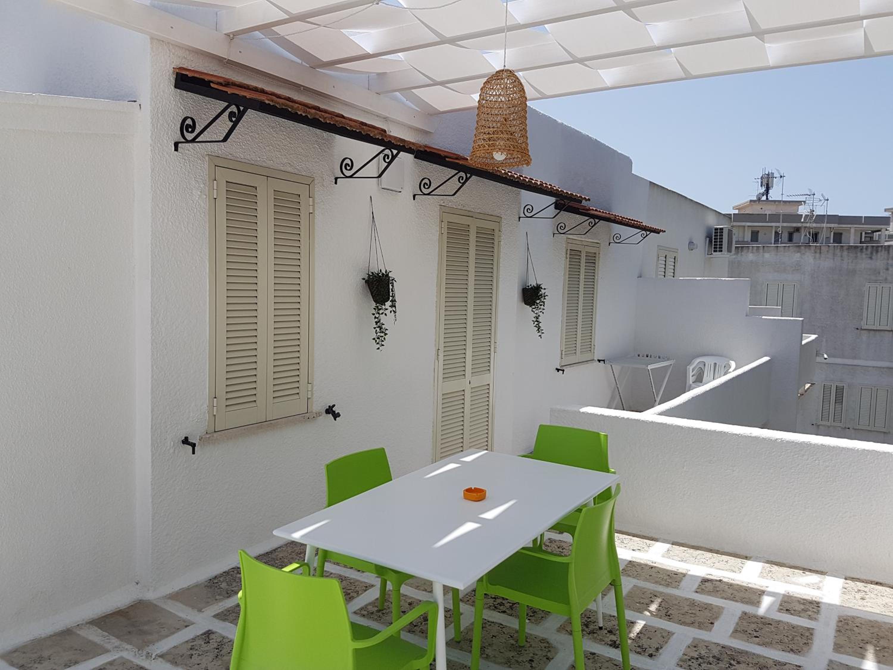 outdoor BBQ area