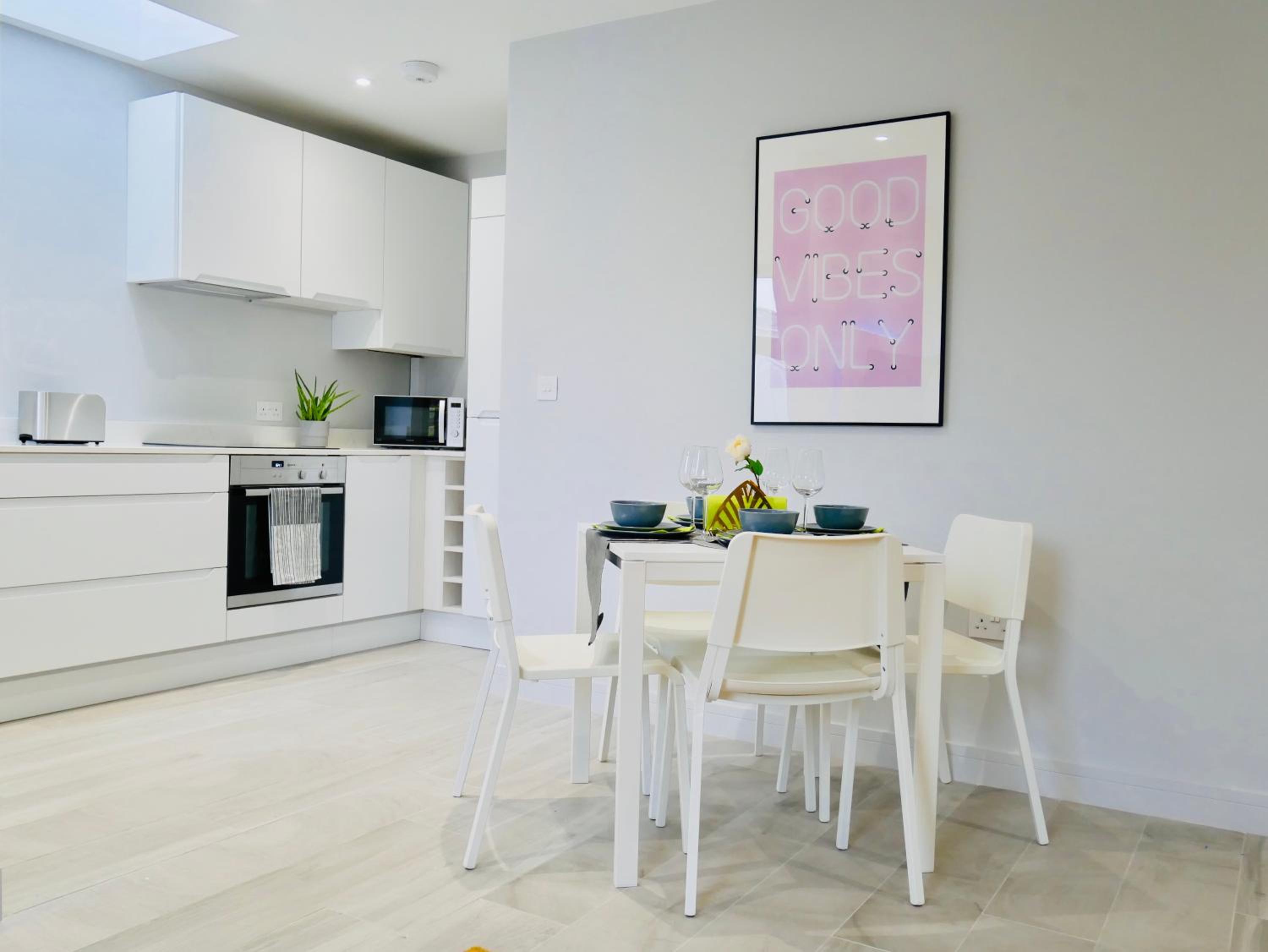 Beautiful Brand New Apartment near the BEACH view 5