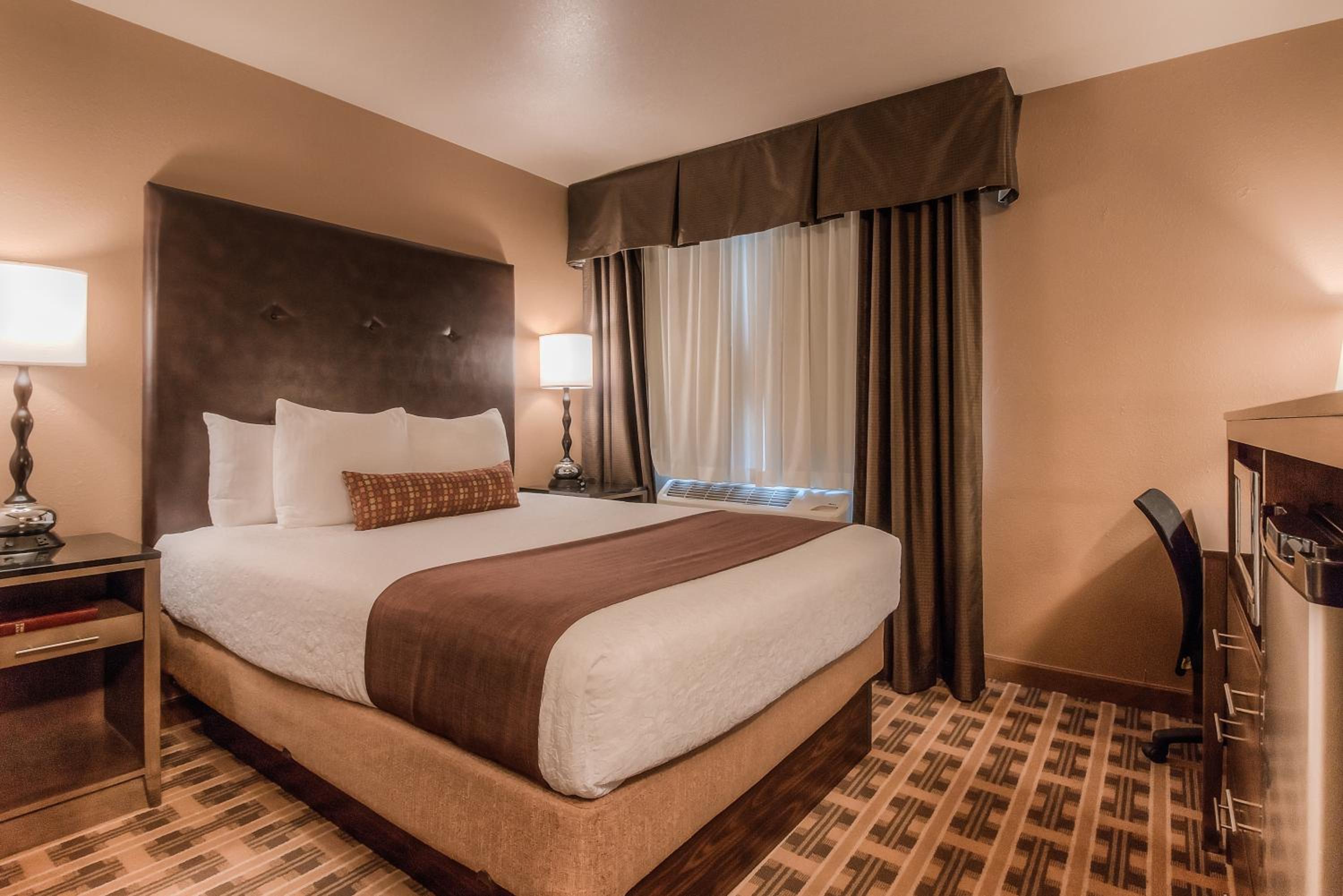 Best Western Plus Yakima Hotel