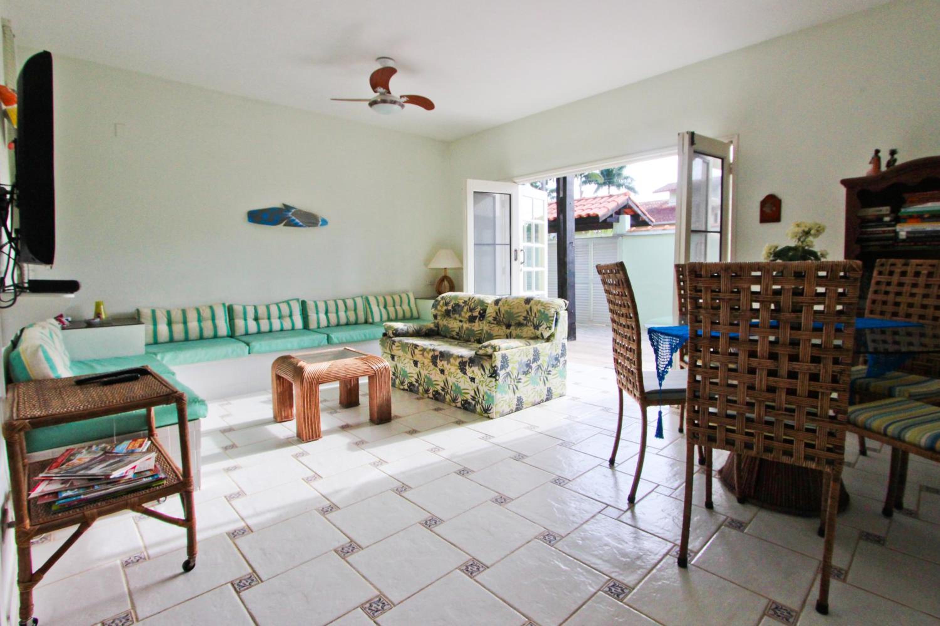 CASA TEMPORADA TUCO E TUCA